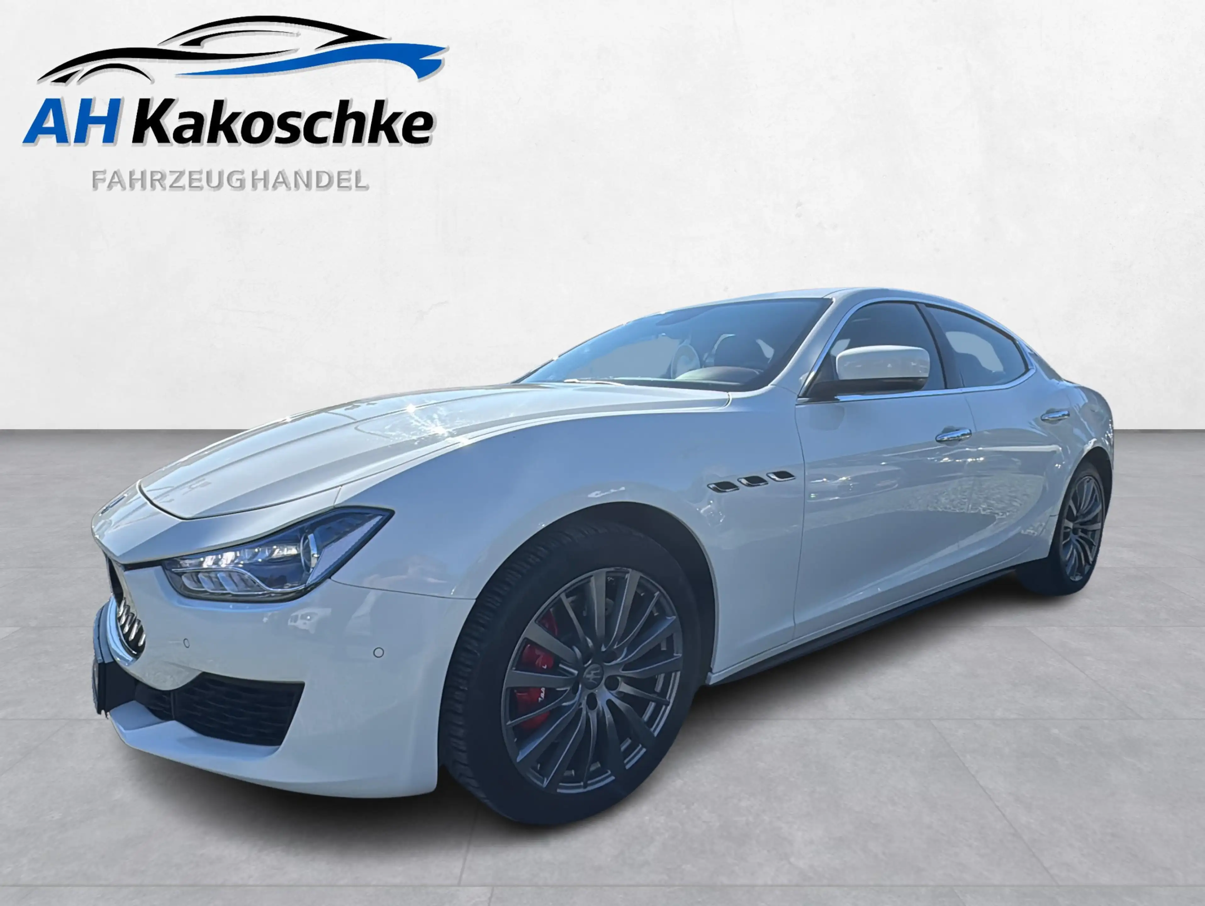 Maserati Ghibli Automatik Leder CarPlay PDC Navi Temp DAB — photo 6