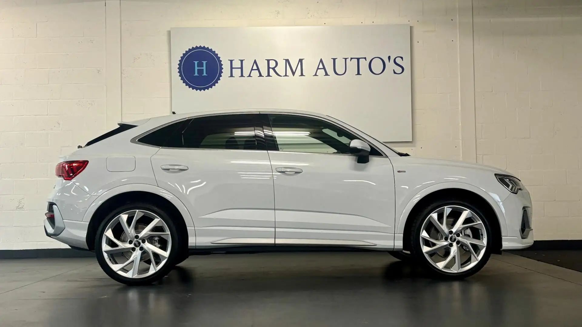 Audi Q3 SPORTBACK 45 TFSI quattro edition one 230pk Navi / Blanc - 2