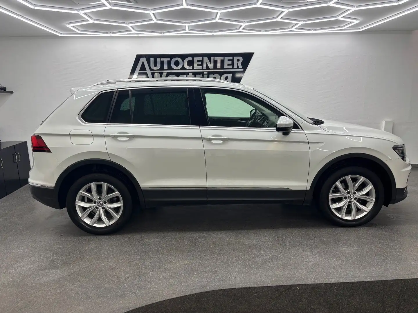 Volkswagen Tiguan 2.0 TDI Highline BMT/4Motion*Pano*LED*AHK Blanc - 2