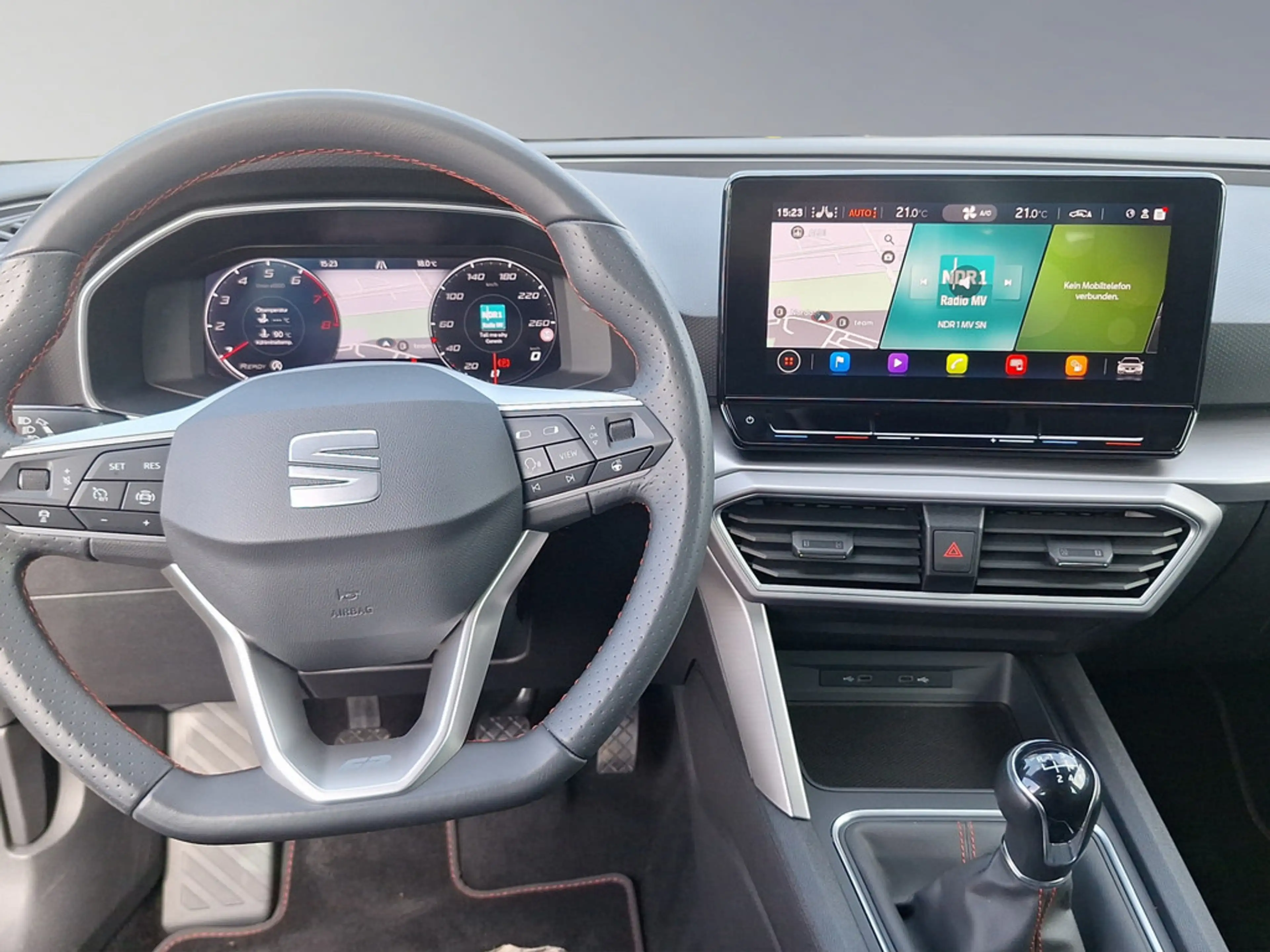 SEAT Leon Sportstourer FR 1.5 TSI 6-Gang LED, Navigation, Rückfahrkamera — photo 14