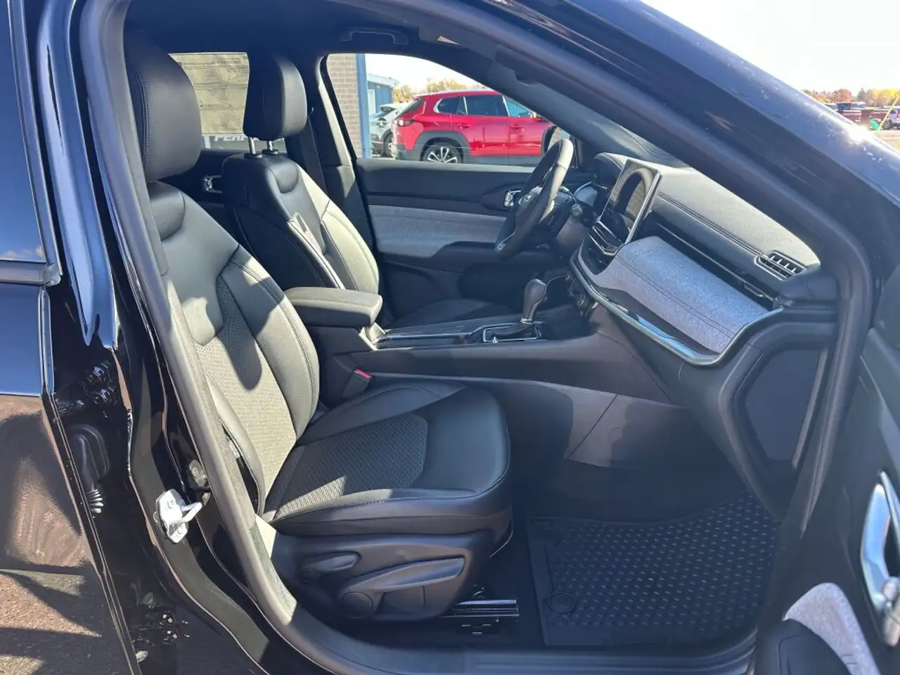 Jeep Compass снимка Jeep Compass