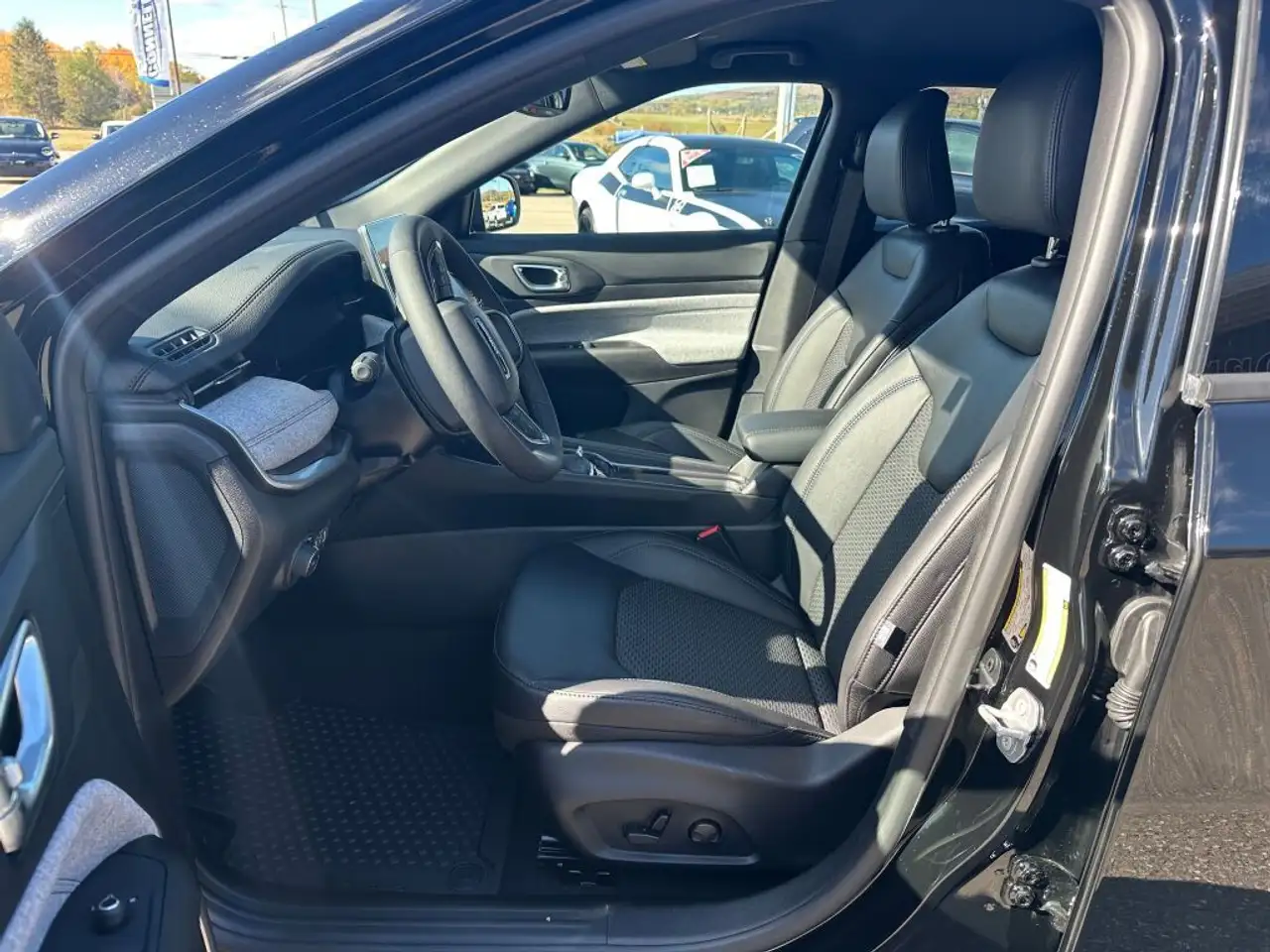 Jeep Compass снимка Jeep Compass
