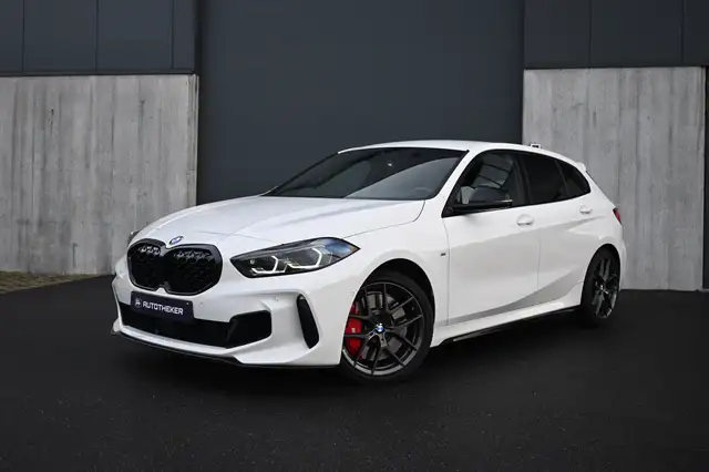 BMW 135 M135i xDrive | M Sport seats | Ambient lights |