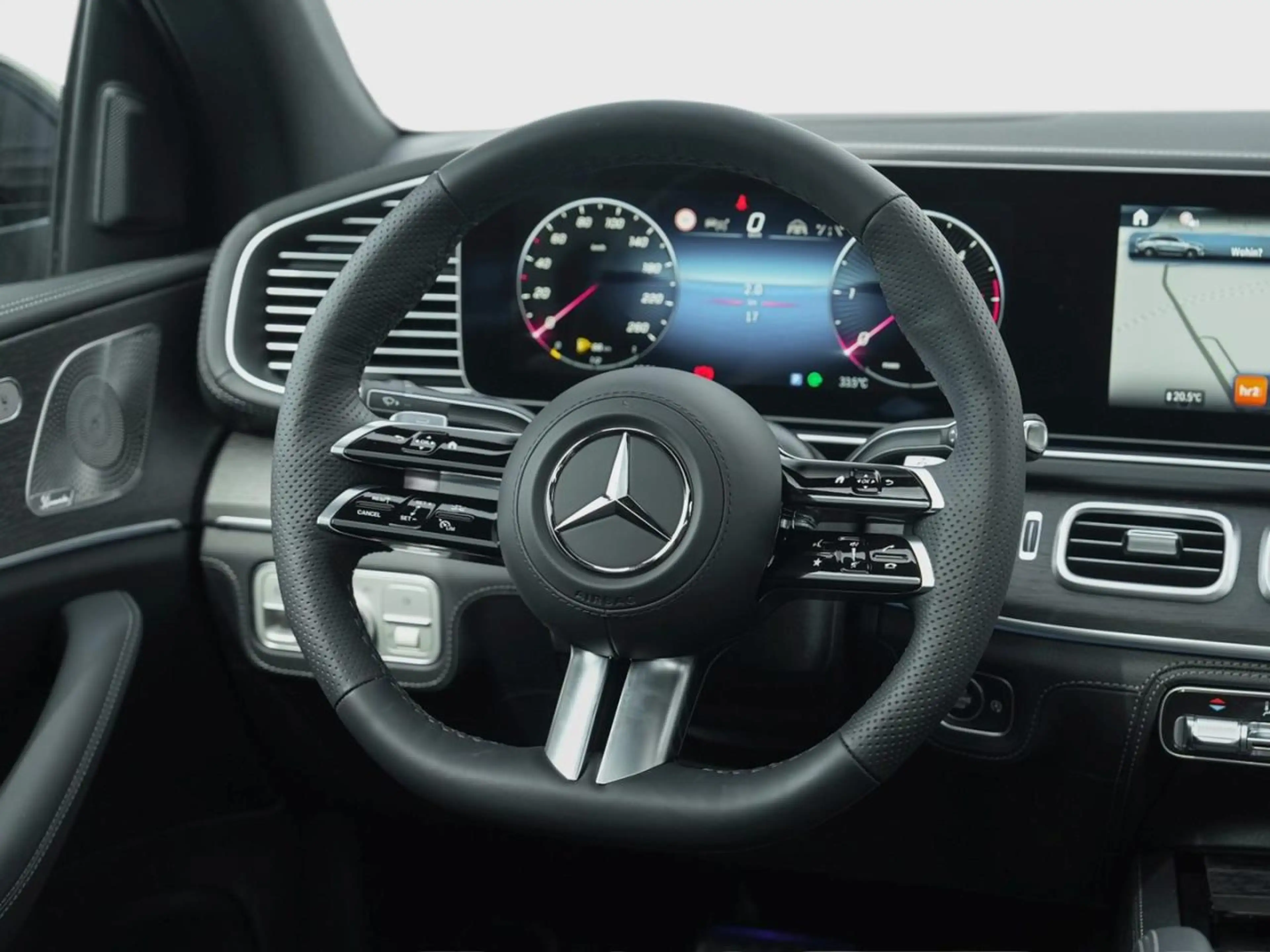 Mercedes-Benz GLE 450 d 4MATIC Coupé AMG Standhzg 360° Panorama — photo 8