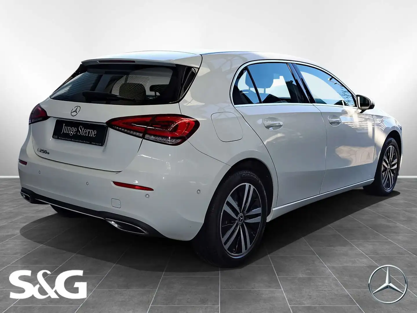 Mercedes-Benz A 250 e Kompaktlimousine Progressive+KAMERA+17" Blanc - 2