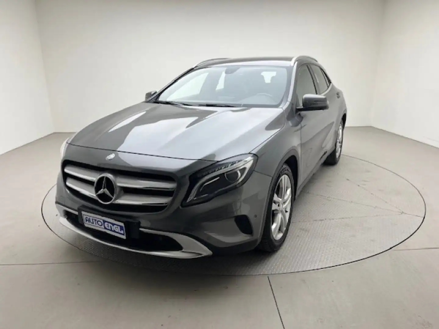 Mercedes-Benz GLA 200 CDI Automatik 4Matic Grijs - 1