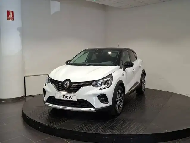 2022 Renault Captur in White for sale