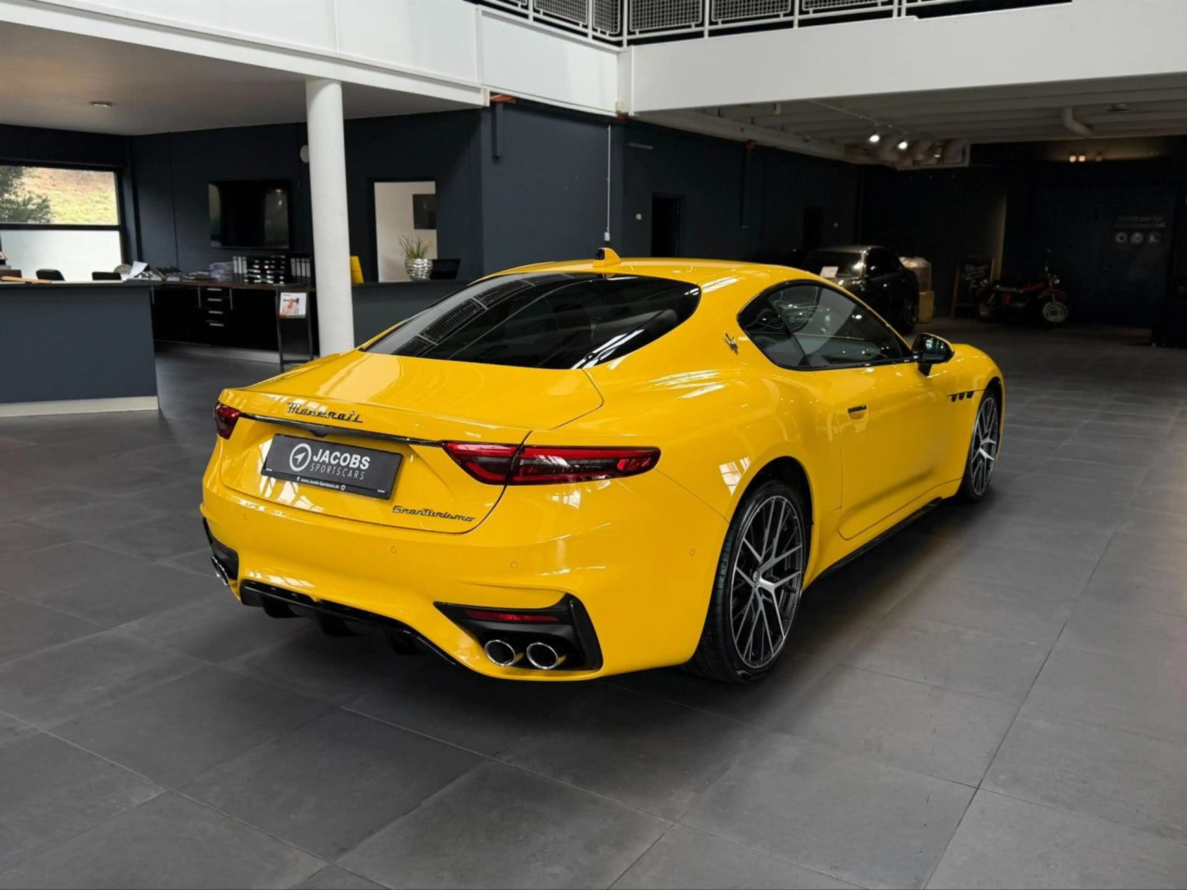 Maserati GranTurismo Trofeo Giallo Corse Sportpaket Navi — photo 8