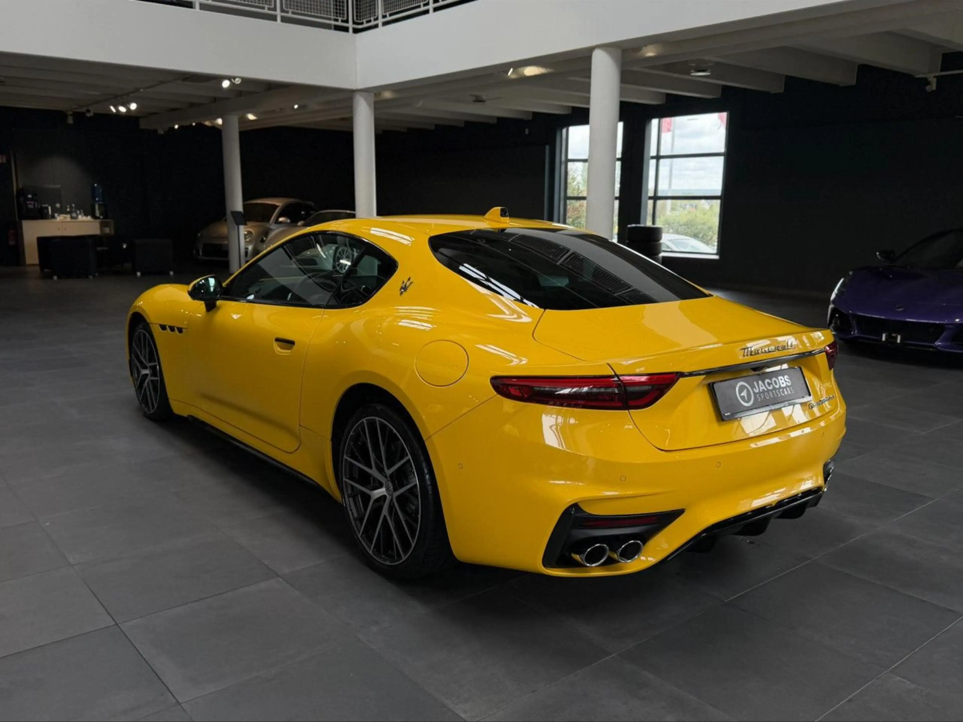 Maserati GranTurismo Trofeo Giallo Corse Sportpaket Navi — photo 6
