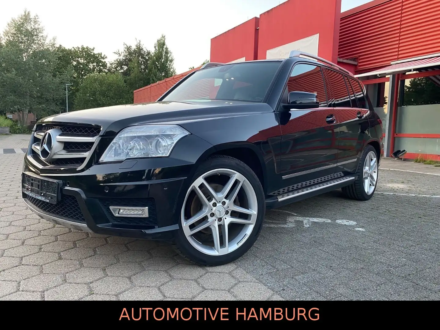 Mercedes-Benz GLK 350 4Matic AMG*Bi-Xenon*Leder*NAVI*Pano*Kame Schwarz - 1