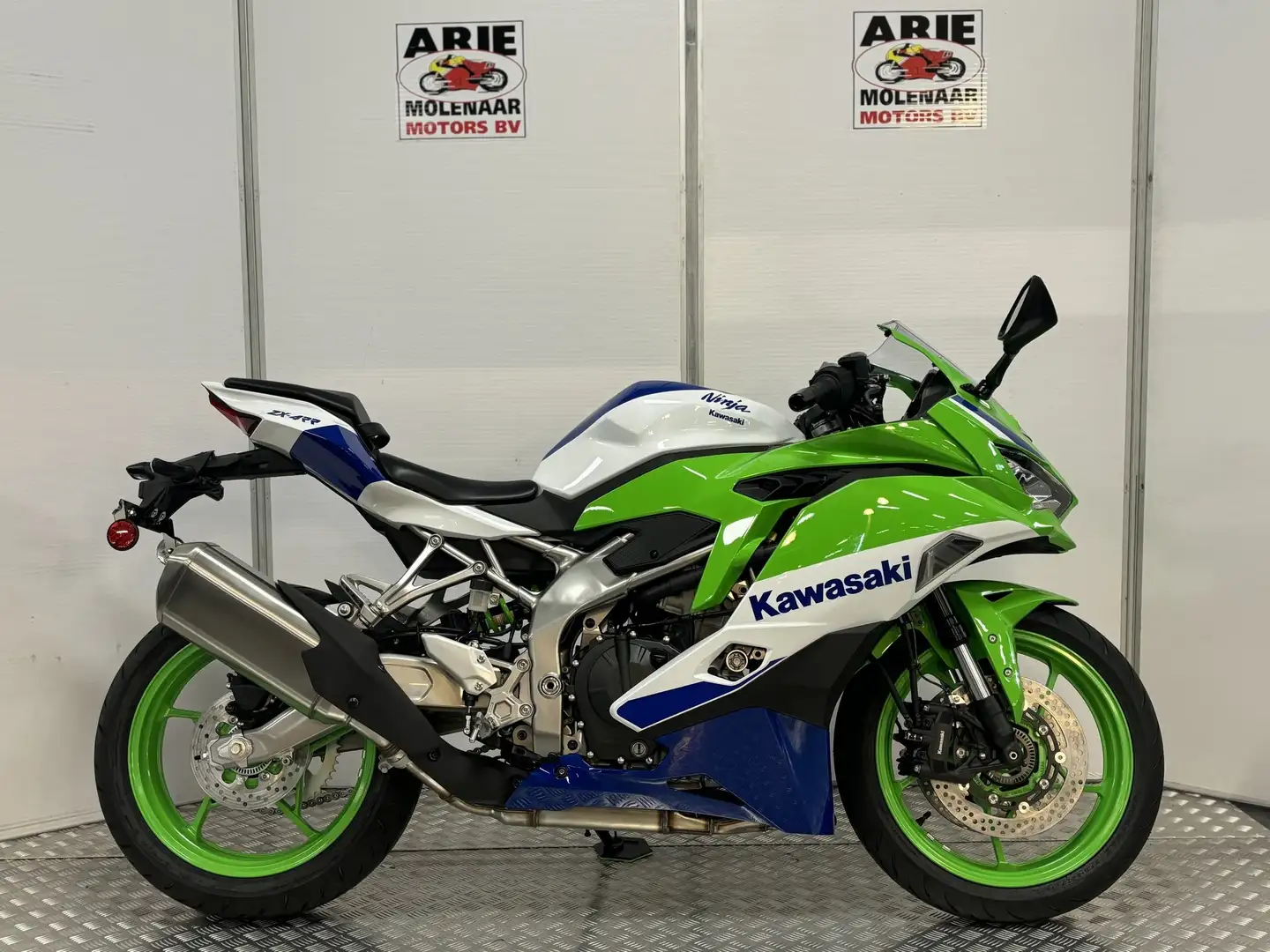 Kawasaki Ninja ZX-4RR Black - 1