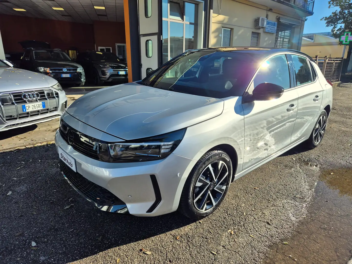 Opel Corsa Corsa 1.2 GS 100cv Gris - 1