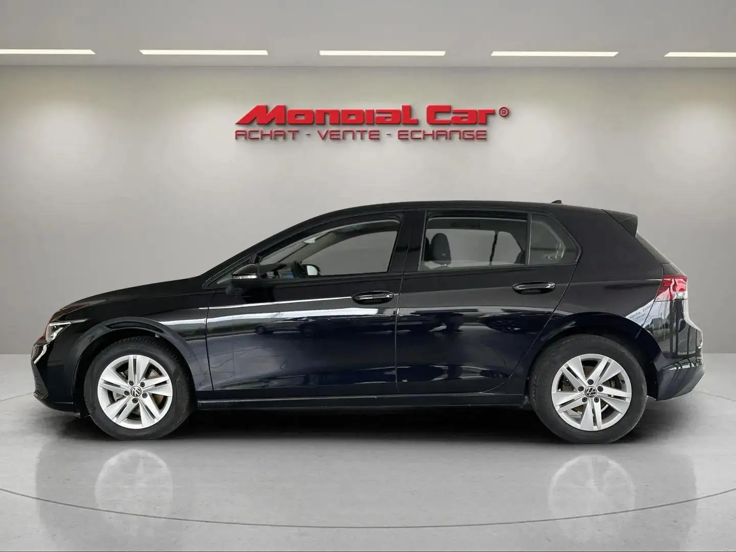 Volkswagen Golf 1.5 TSI Life $ * Apple CarPlay * Clim auto * Nero - 2