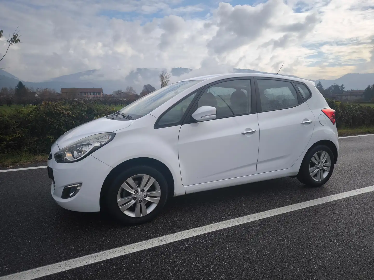 Hyundai iX20 HYUNDAI IX20 1,4 BENZINA-KM 90000-OK NEOPAT. Bianco - 2