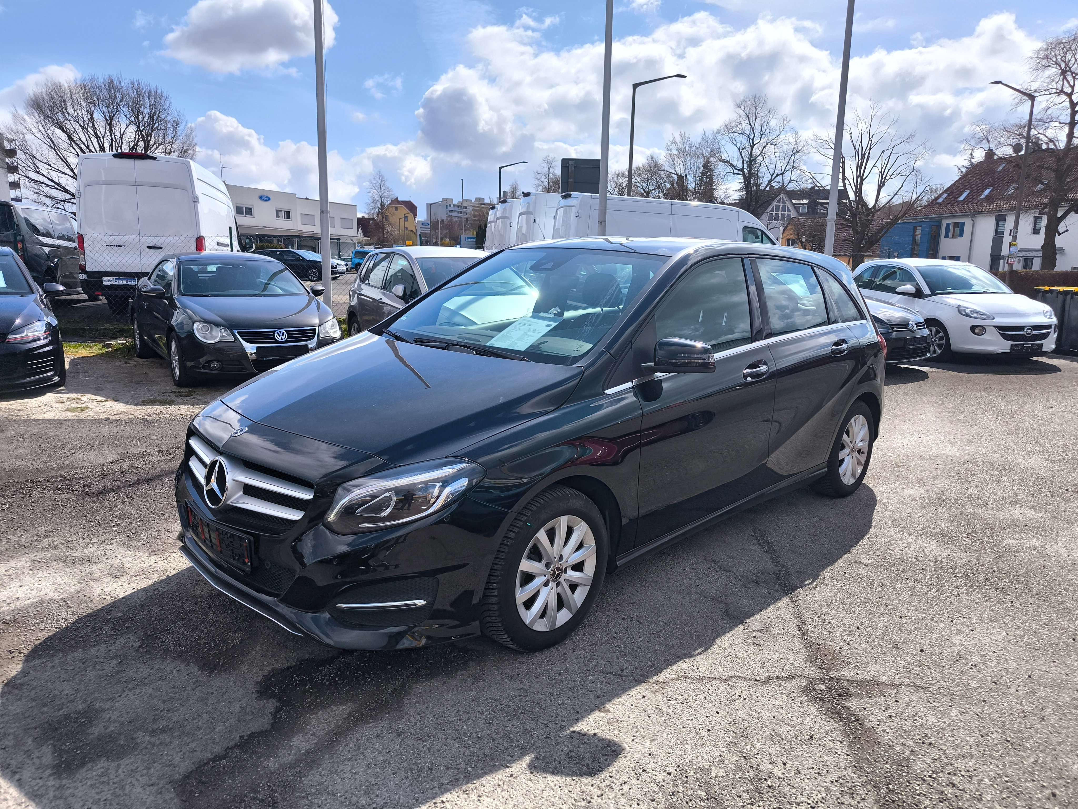 Second hand Mercedes Benz B-Class 200