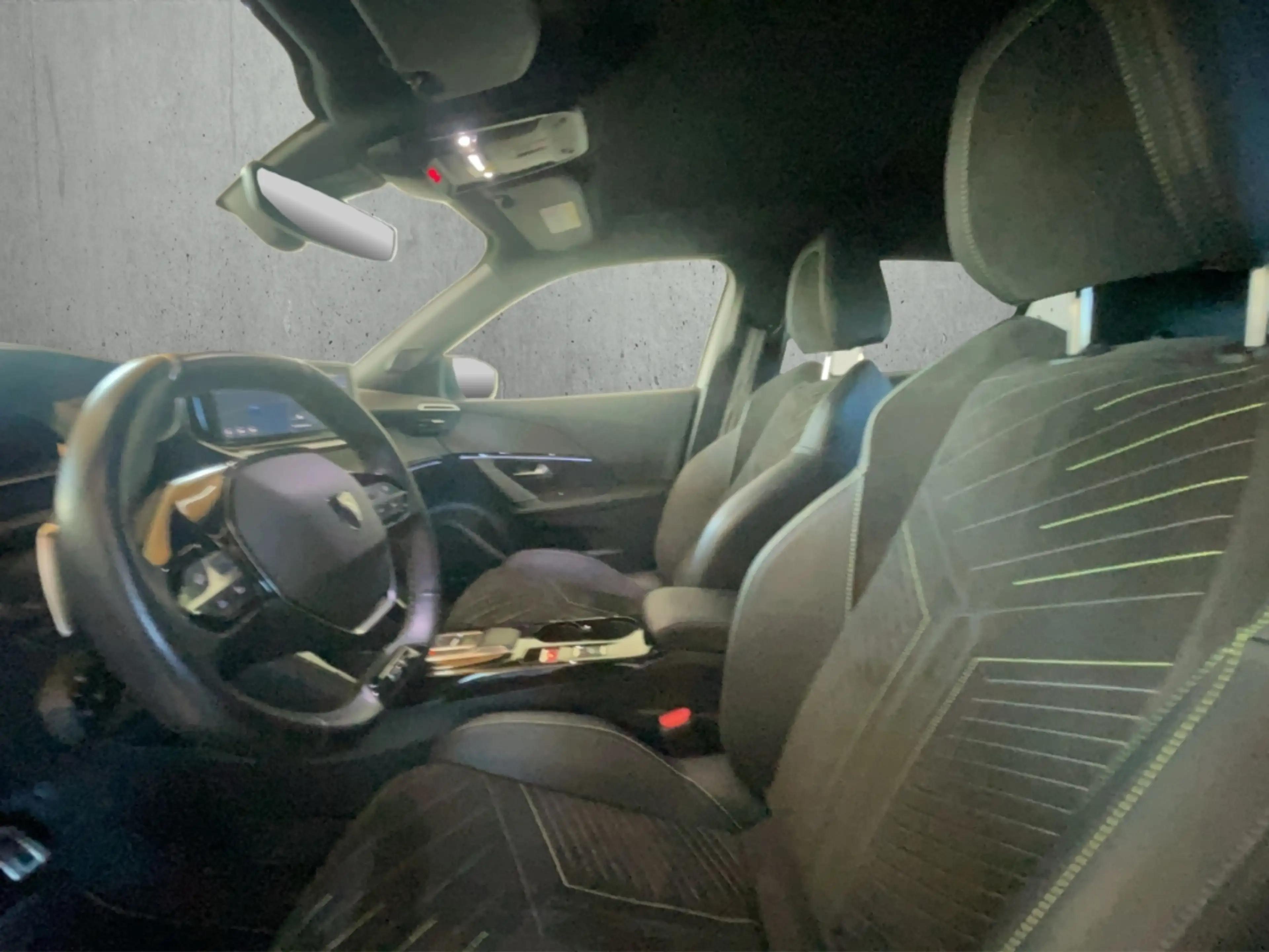 Peugeot 2008 GT PT130 EAT8 Kamera El.Sitz LED ACC  CarPlay ACC — photo 9