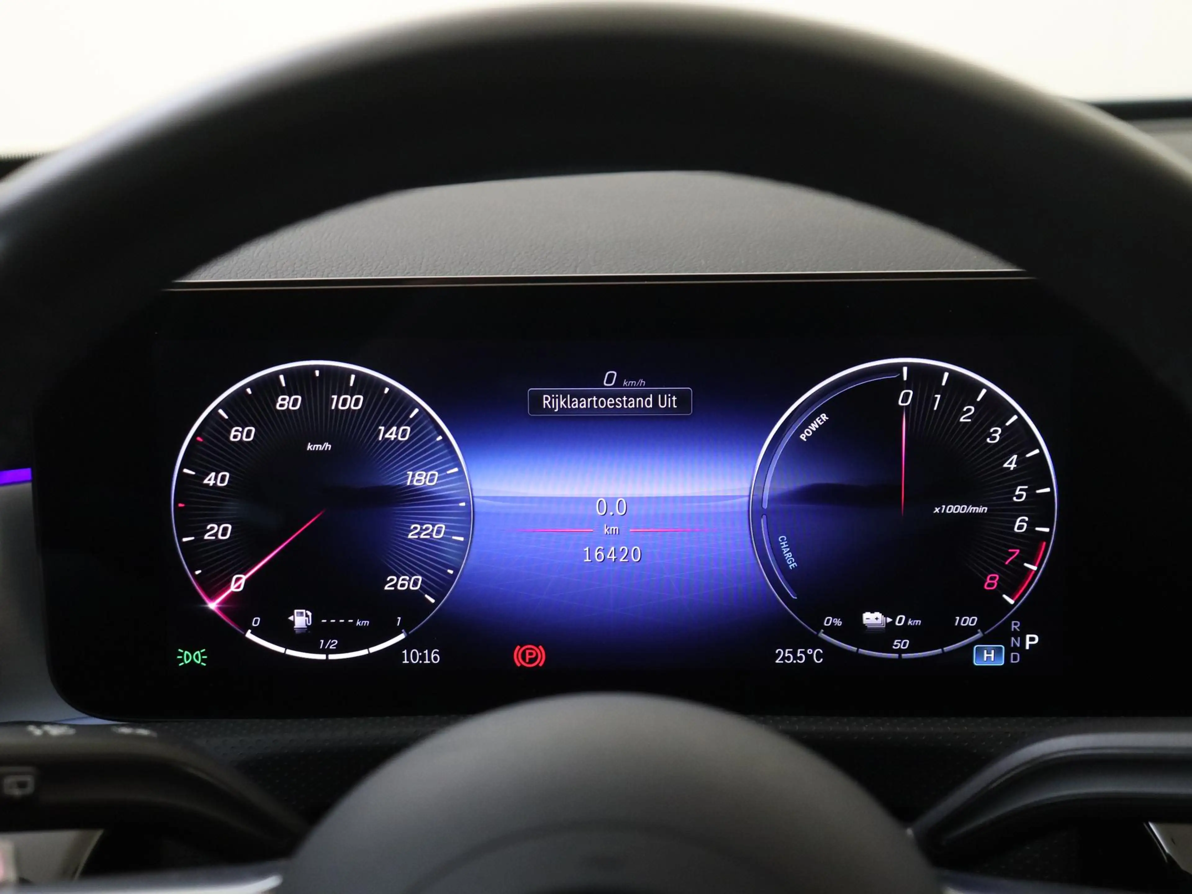 Mercedes-Benz A 250 e Business Solution AMG / Panoramadak/ Memory/ 19 — photo 12