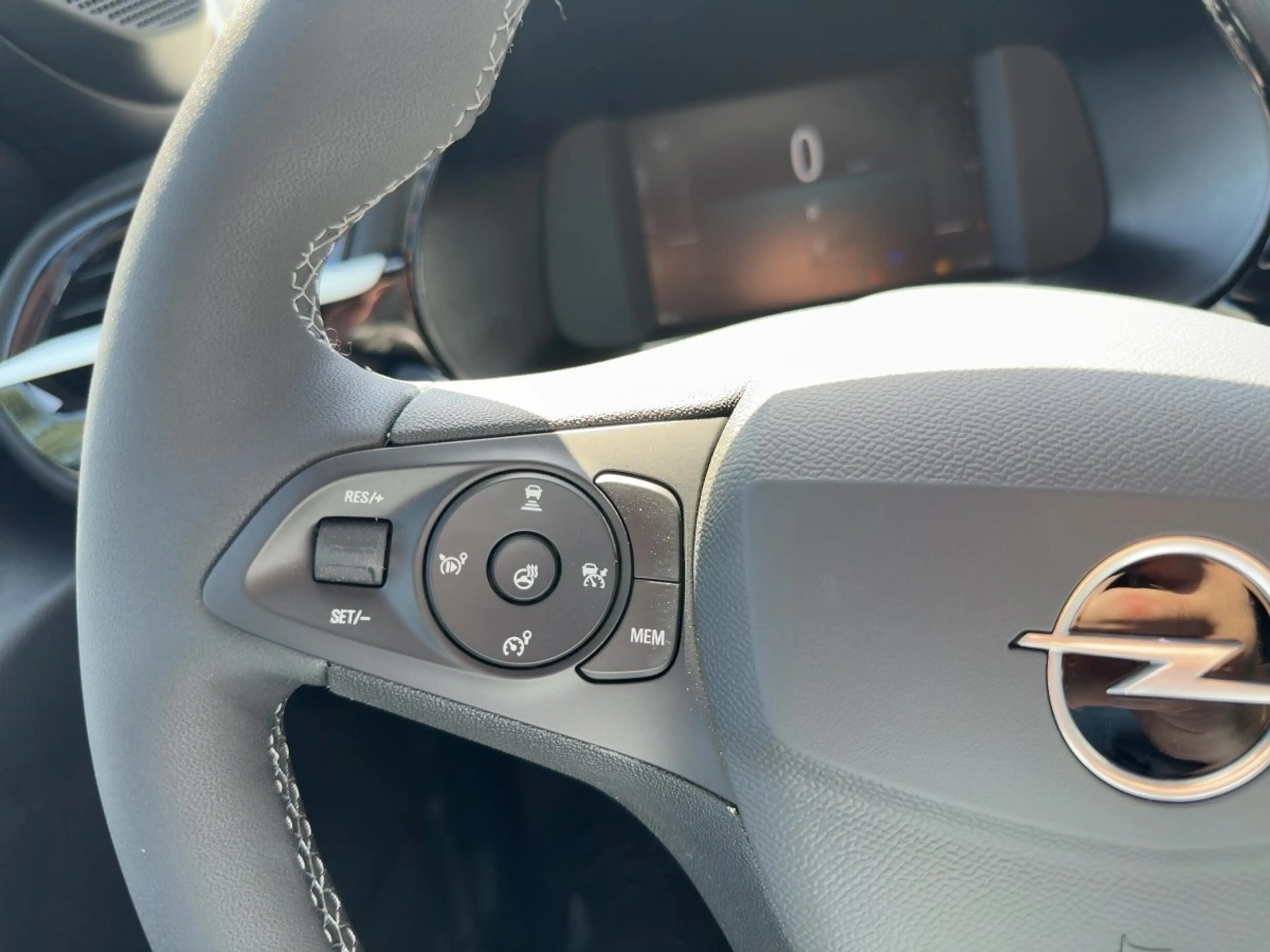 Opel Corsa GS Hybrid LED+Navi+Allwetter+Kamera — photo 15