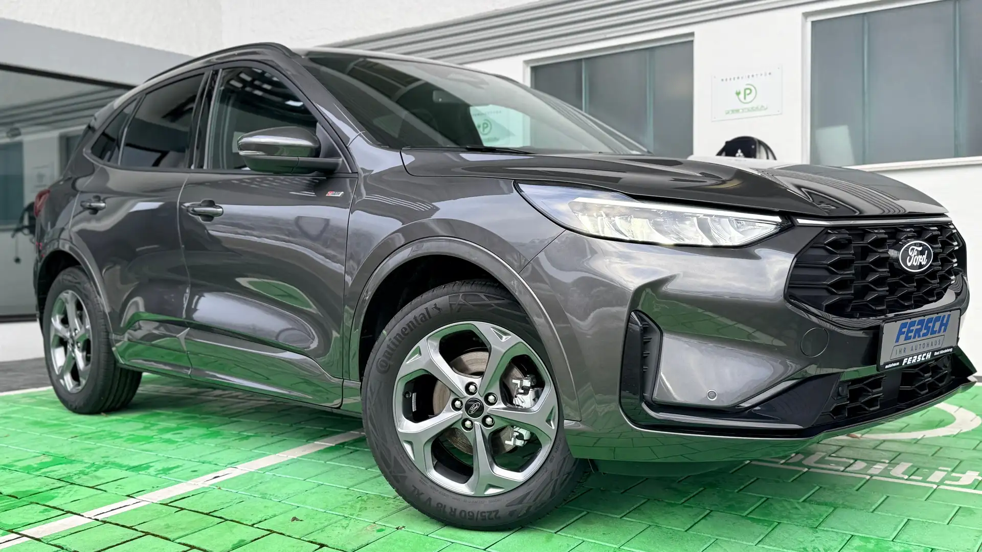 Ford Kuga ST-Line EcoBoost Autom. m Navi SYNC4 18"LM uvm Grau - 1
