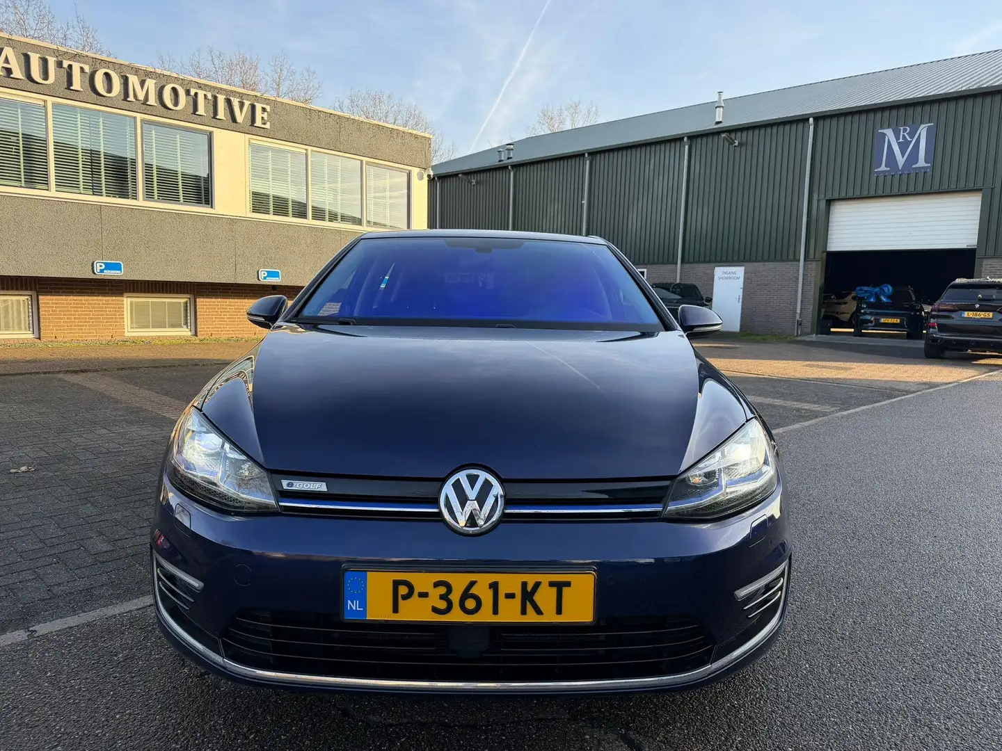 Volkswagen e-Golf e-Golf VERWACHT SOH 90% | ACHTERUITRIJ CAMERA | DI Bleu - 2