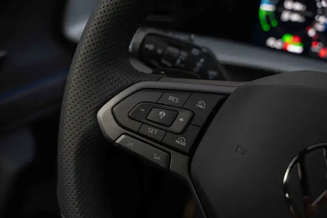 Volkswagen Tiguan Allspace view 15