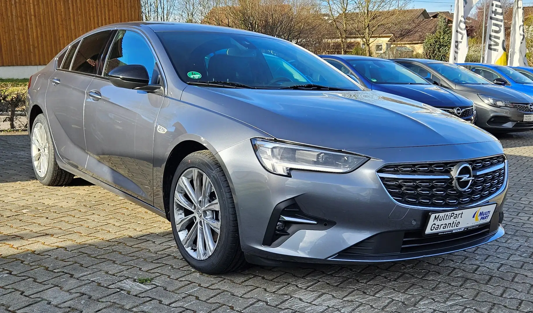 Opel Insignia Grand Sport 2.0 Direct InjectionTurbo Business Ele Grau - 1