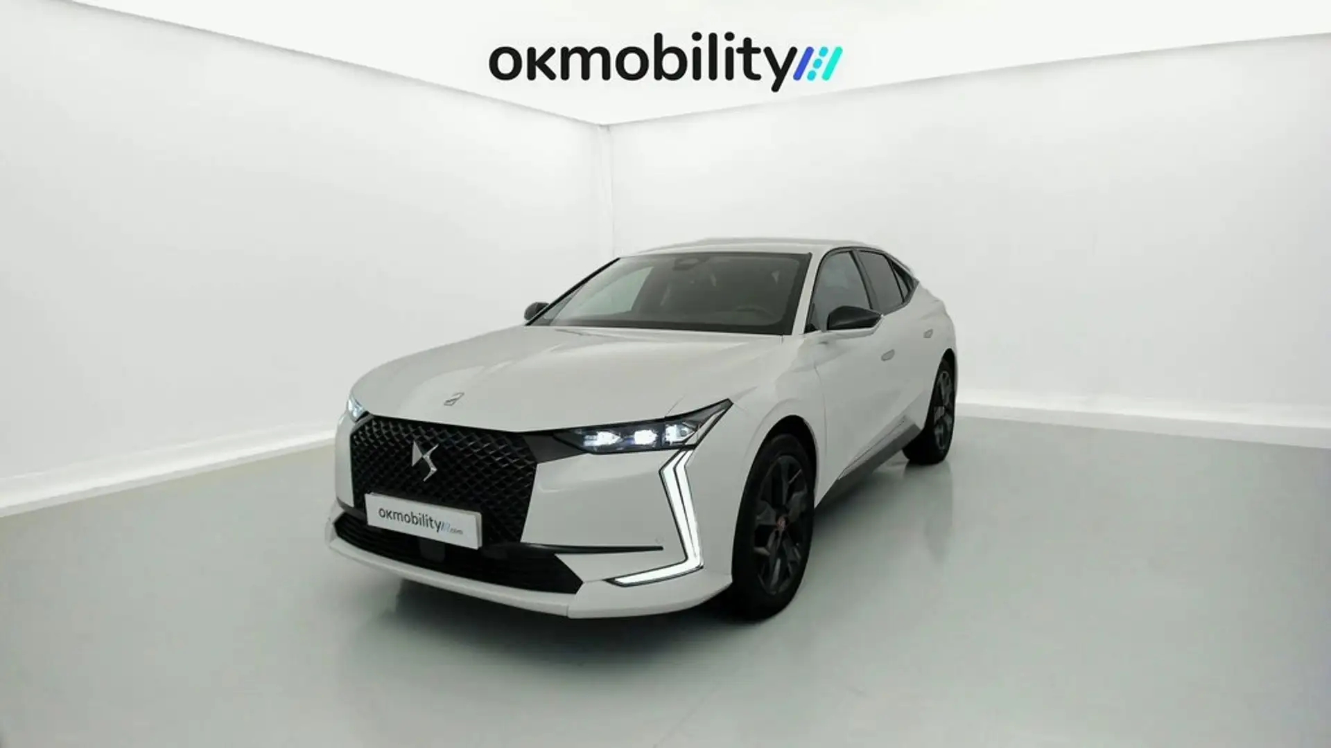 DS Automobiles DS 4 E-TENSE 225 CA performance line + Blanco - 1