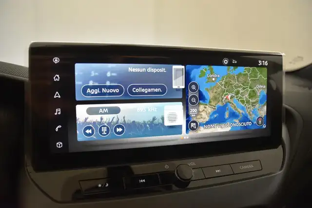 Nissan Juke view 12