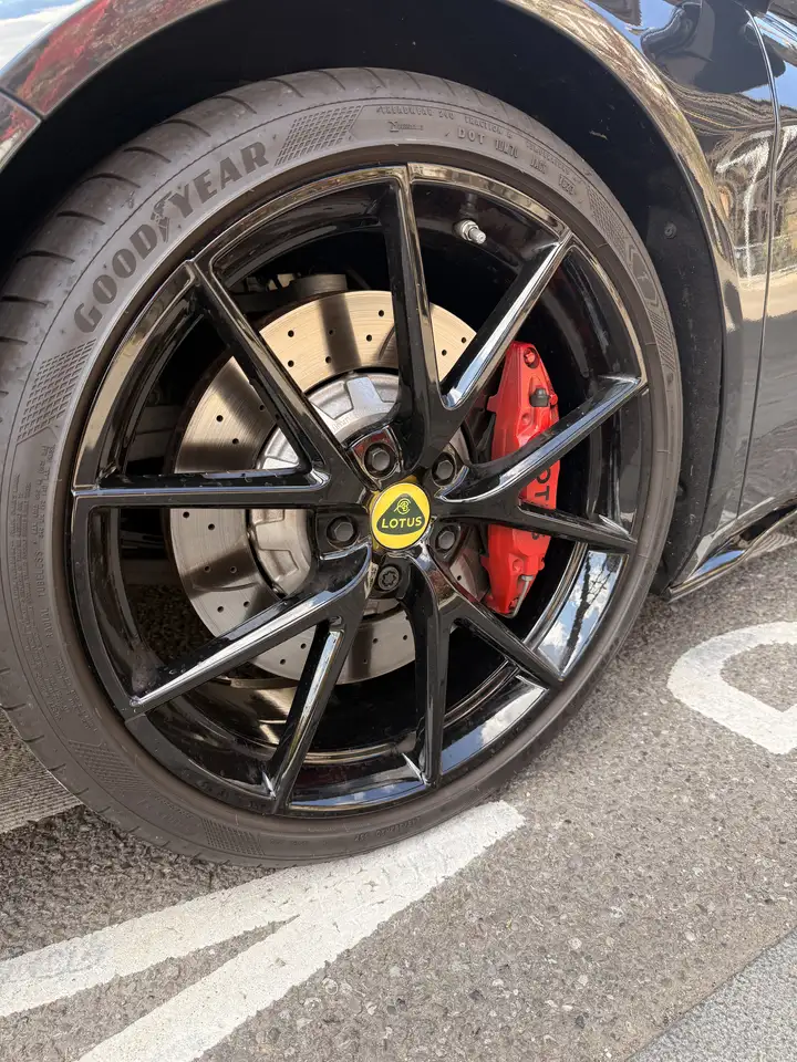 Lotus Emira 2023