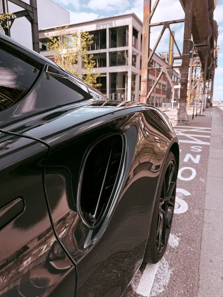 Lotus Emira 2023