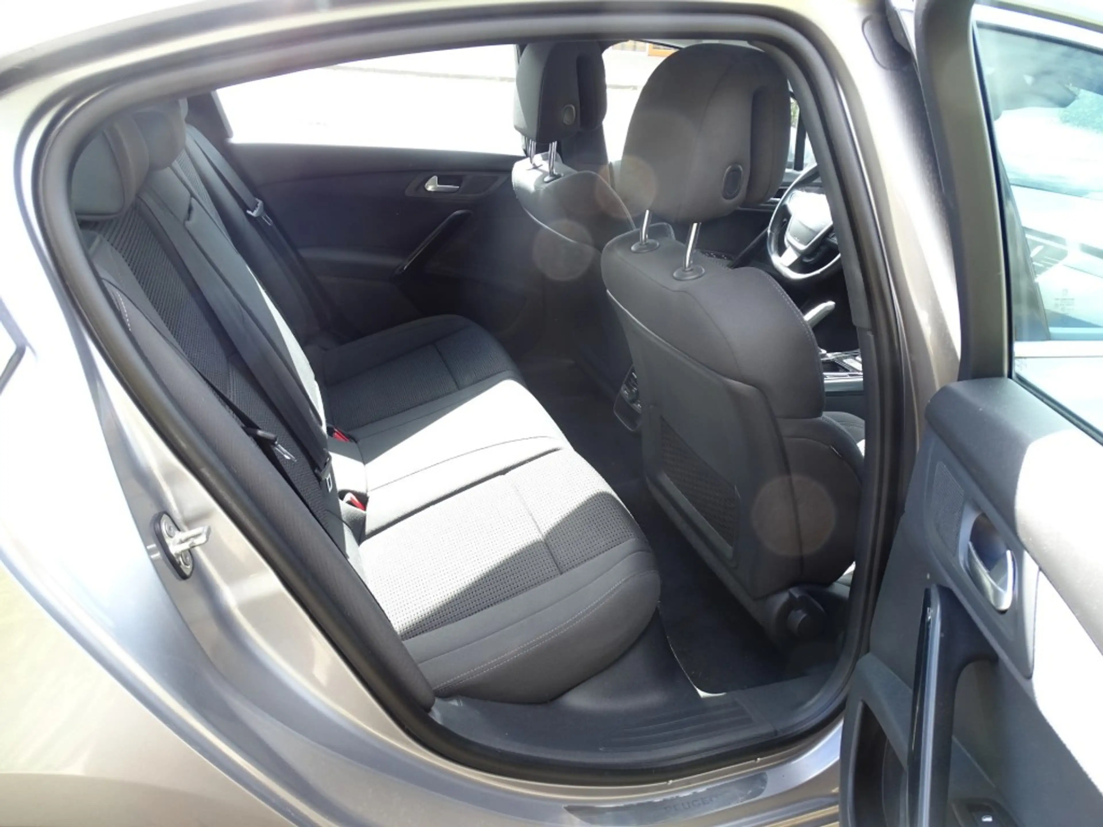 Peugeot 508 1.6 THP PremiÃ¨re 156 Pk-Trkh-Blth-Navi-Clima — photo 9