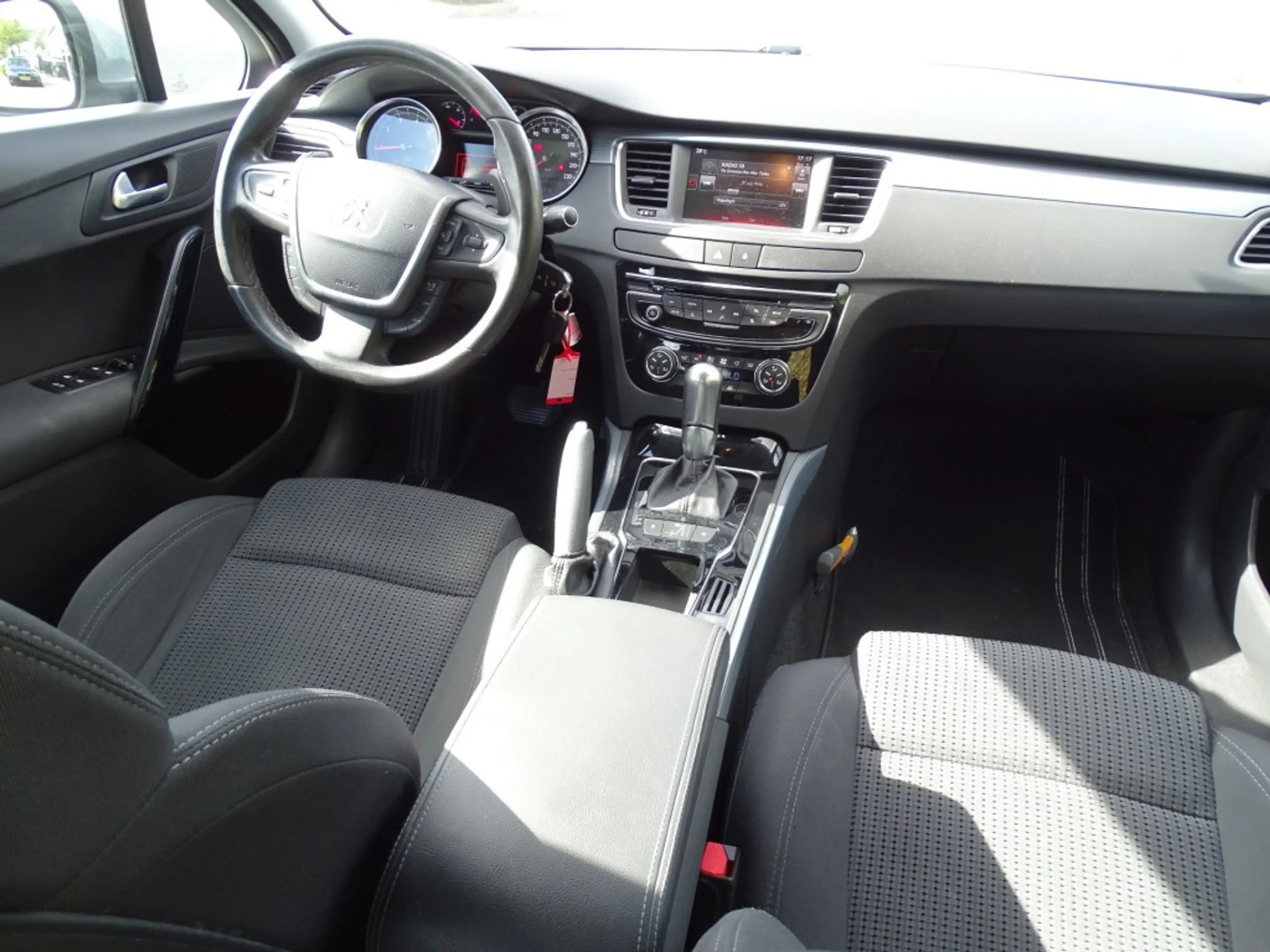 Peugeot 508 1.6 THP PremiÃ¨re 156 Pk-Trkh-Blth-Navi-Clima — photo 6