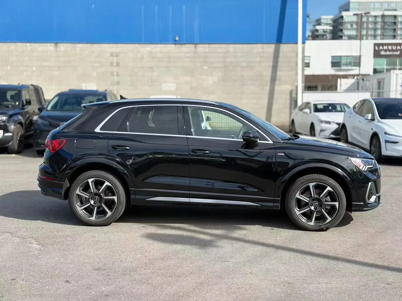 Audi Q3 снимка Audi Q3