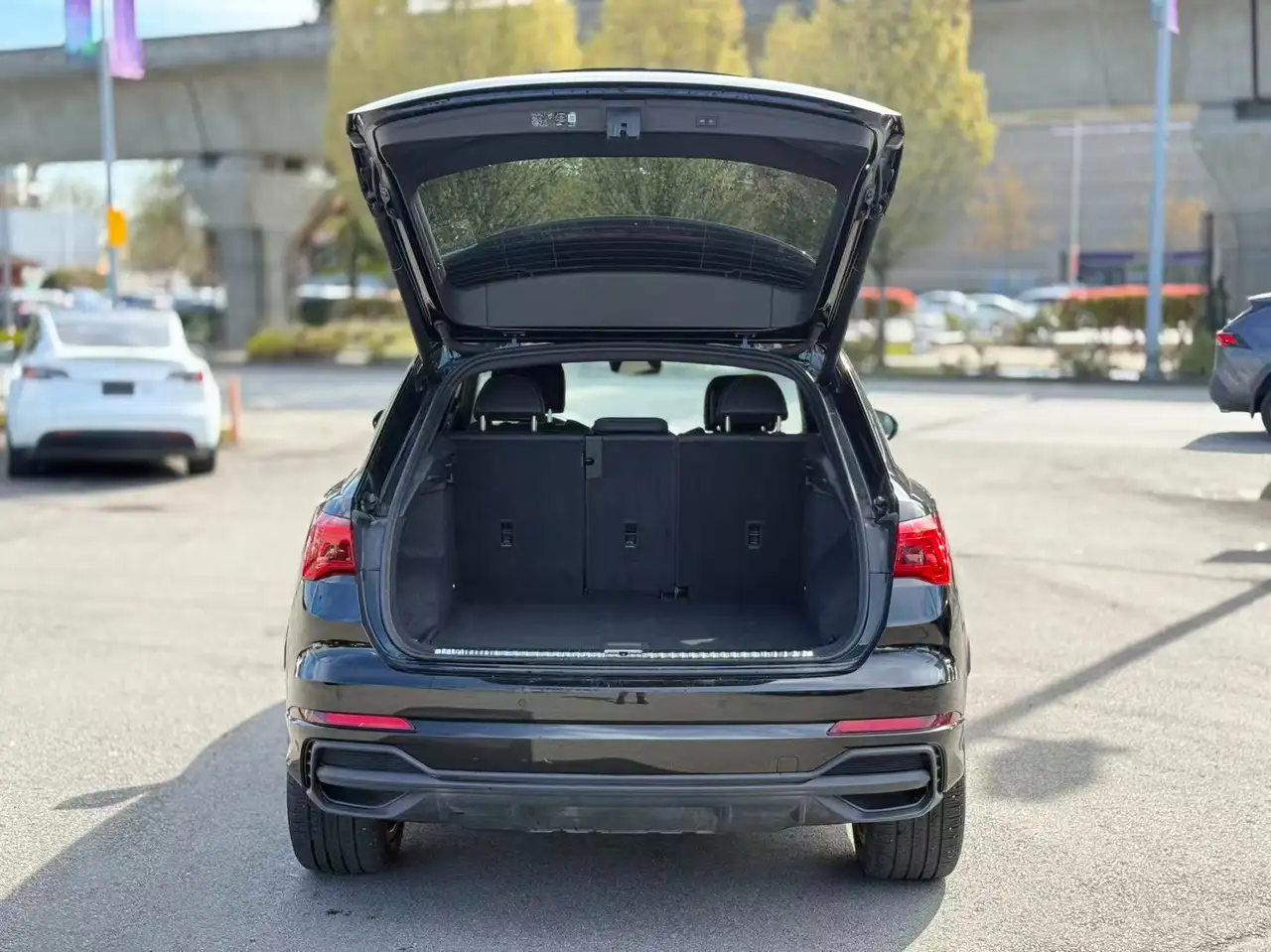 Audi Q3 снимка Audi Q3