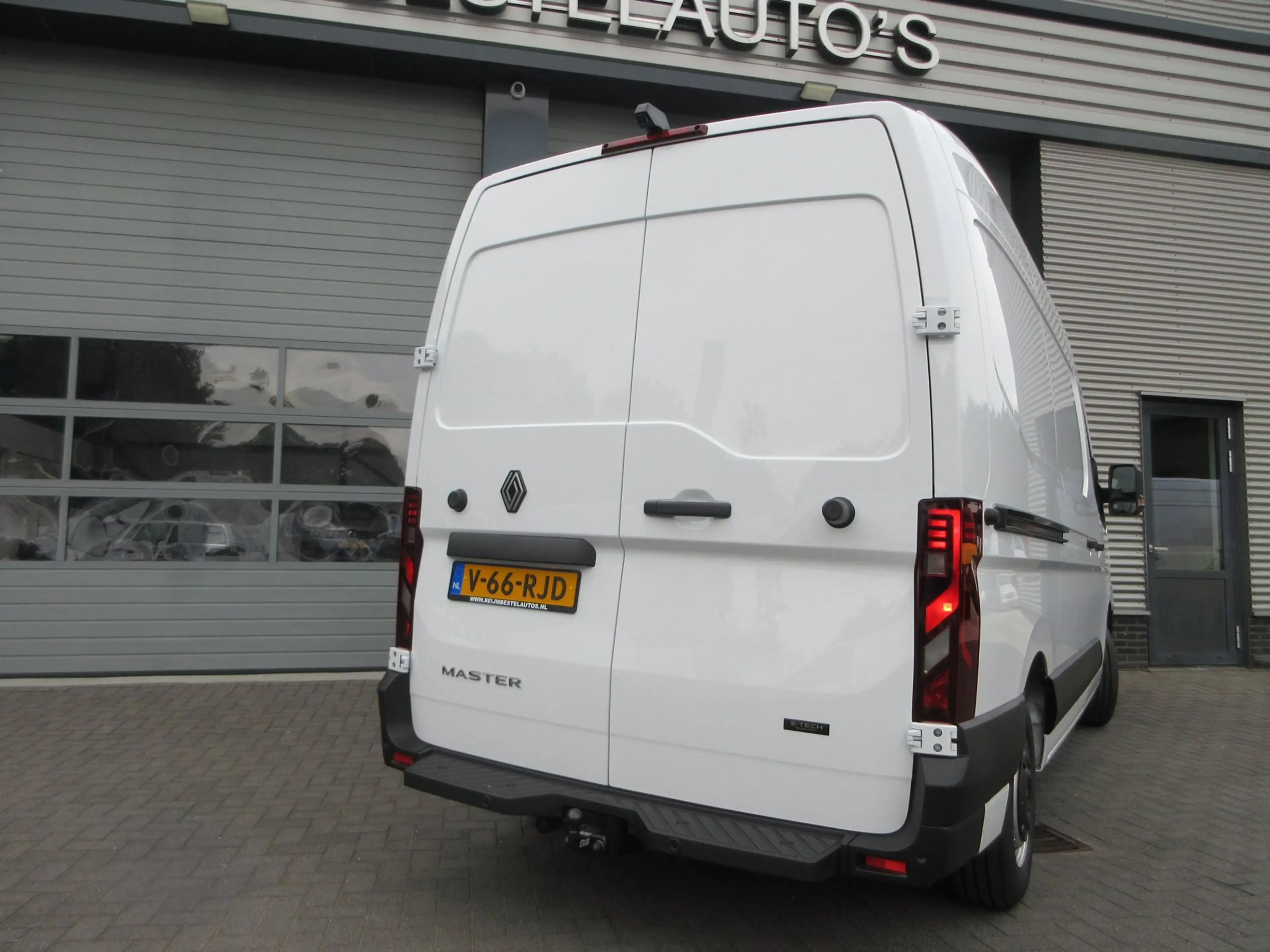 Renault Master E-TECH T35 L2H2 Extra long range 87 kWh camera ,ap — photo 6