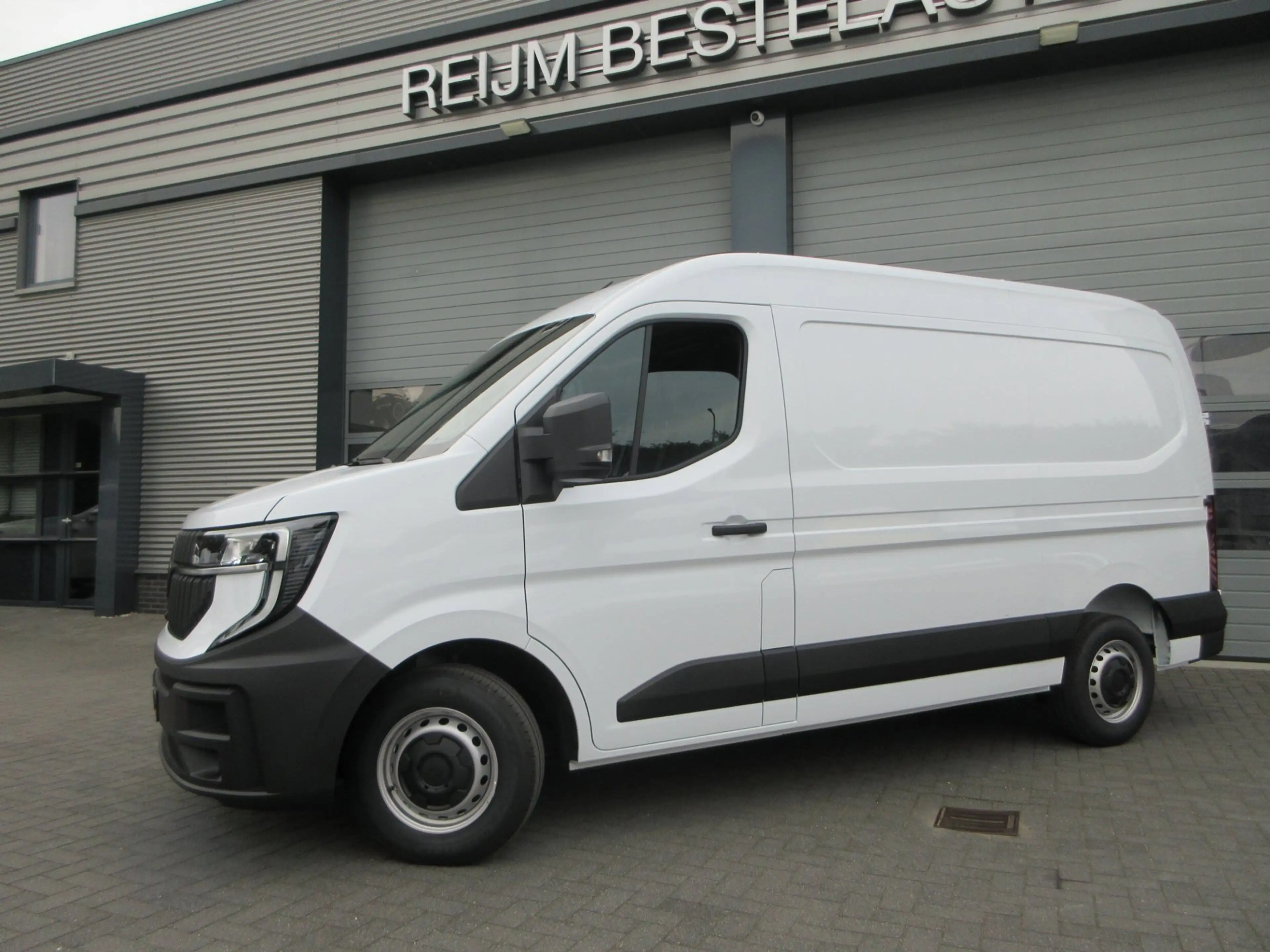 Renault Master E-TECH T35 L2H2 Extra long range 87 kWh camera ,ap — photo 3