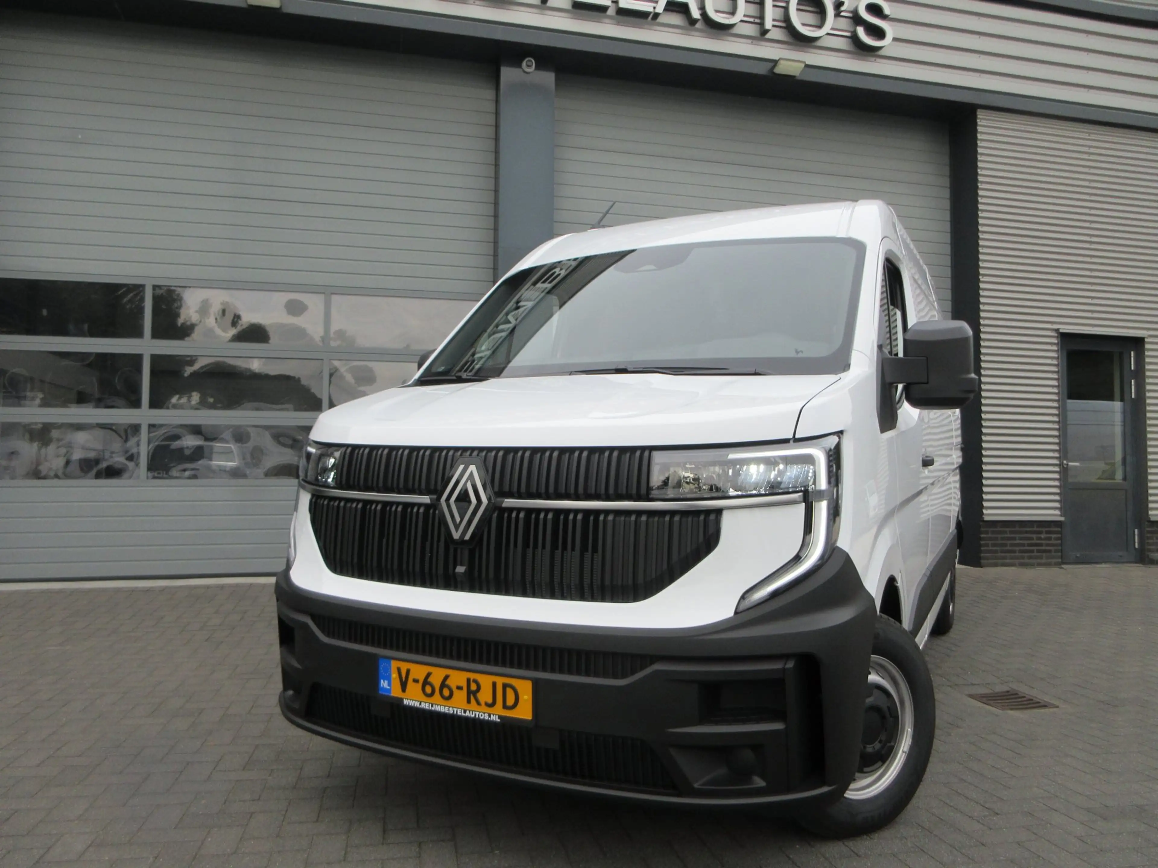 Renault Master E-TECH T35 L2H2 Extra long range 87 kWh camera ,ap — photo 2
