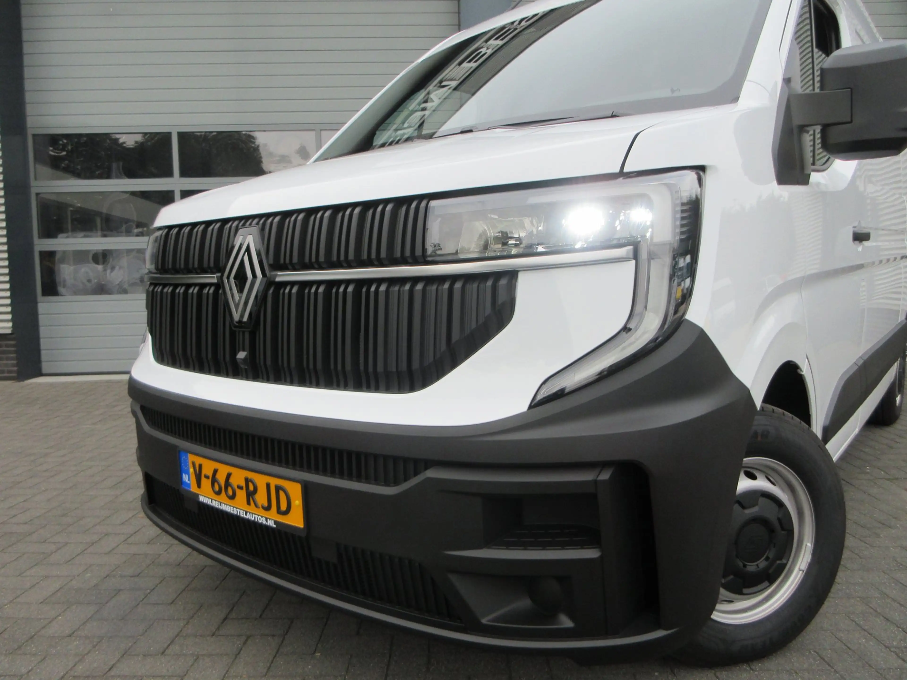 Renault Master E-TECH T35 L2H2 Extra long range 87 kWh camera ,ap — photo 4