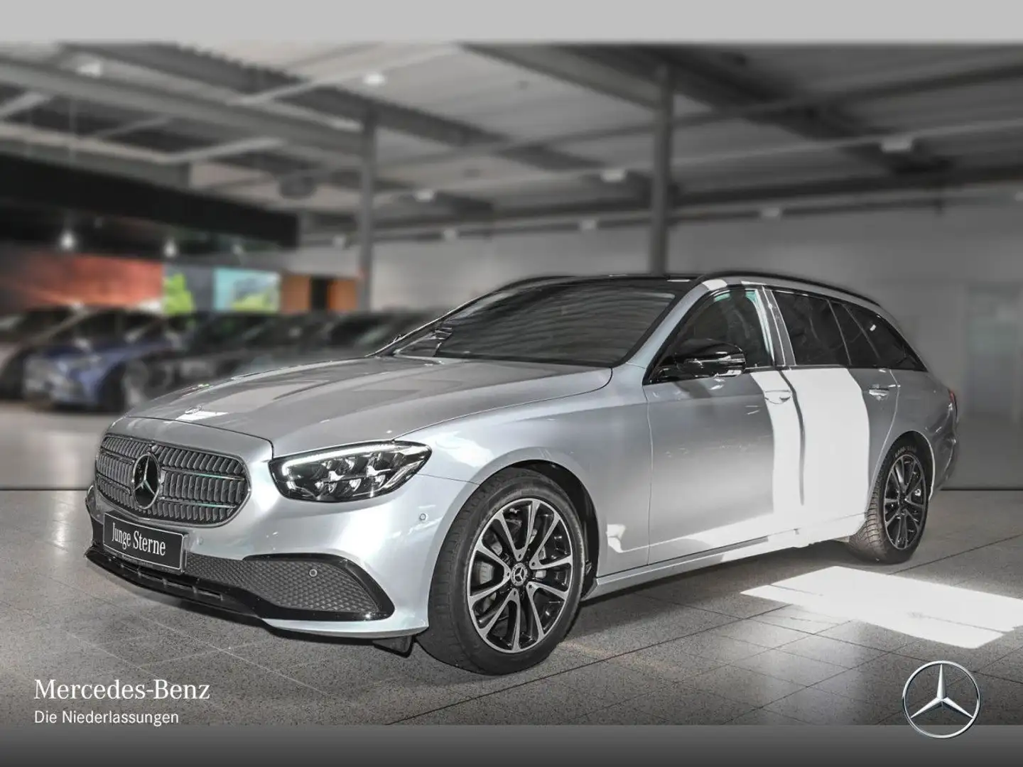 Mercedes-Benz E 220 d T AVANTG+NIGHT+PANO+360+LED+FAHRASS+9G Silber - 2
