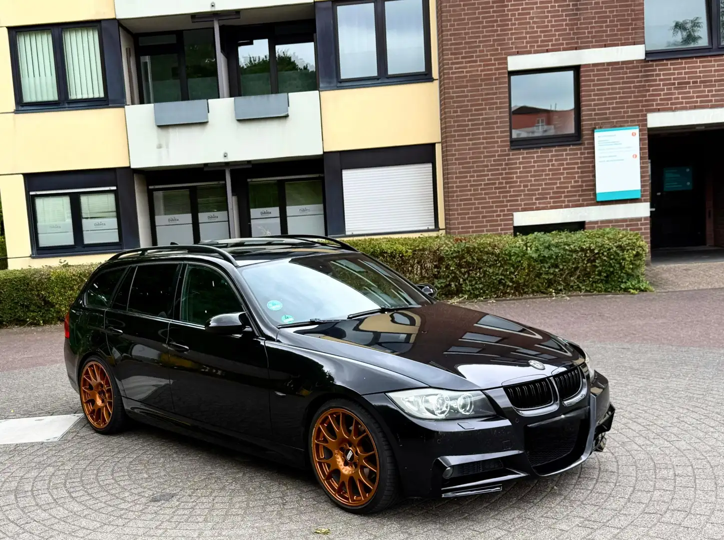 BMW 320 320d e91 m-packt vollausstattung neu TüV - 1