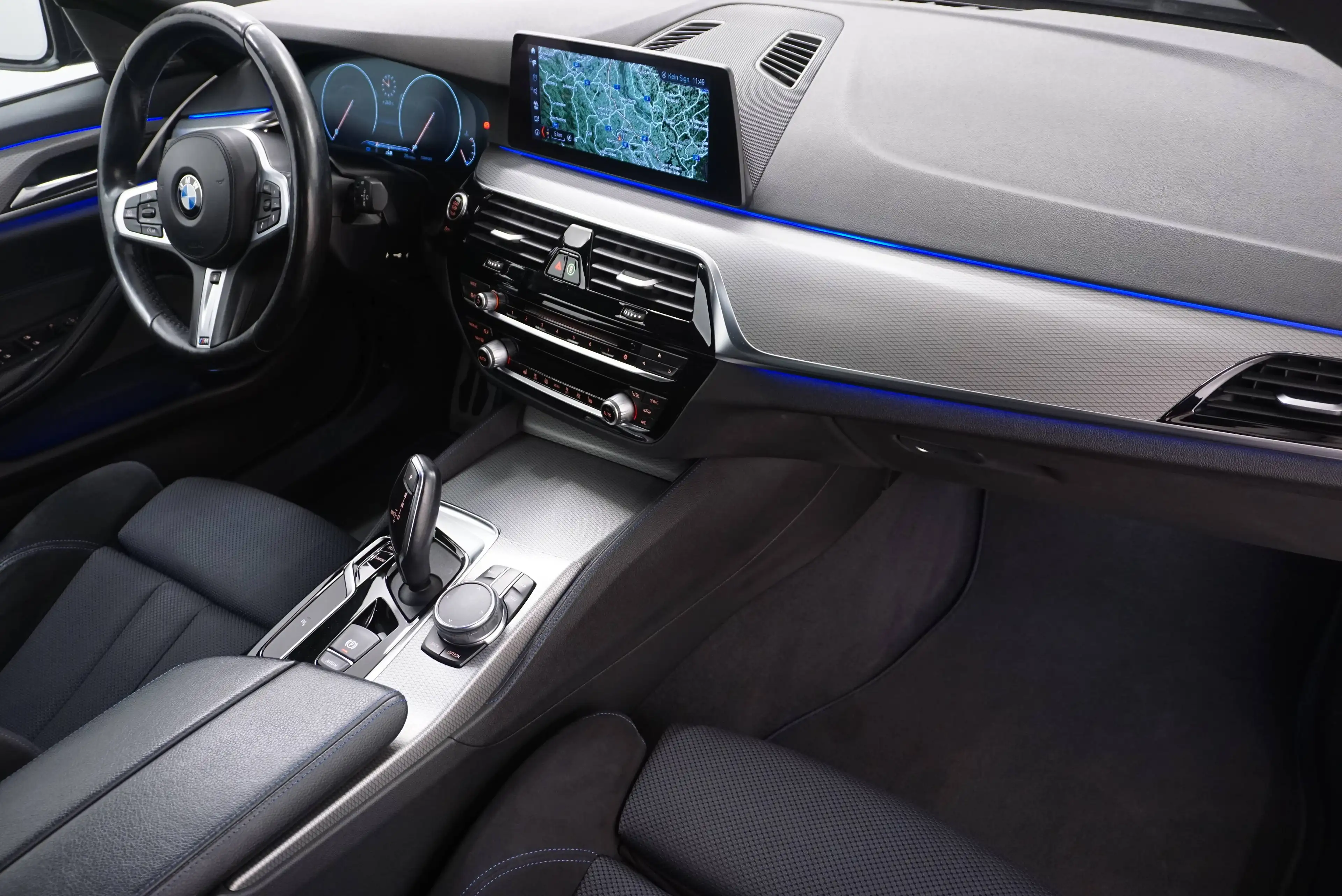 BMW 530 d xDrive M Sport // LED Scheinw. adaptiv // harman kardon // — photo 18