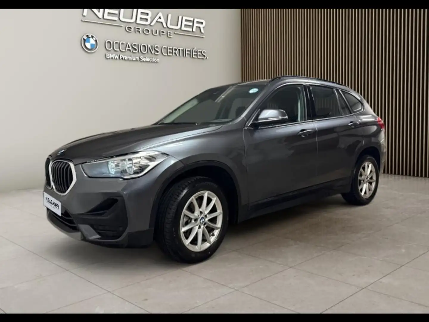 BMW X1 sDrive18i 136ch Lounge Gris - 1