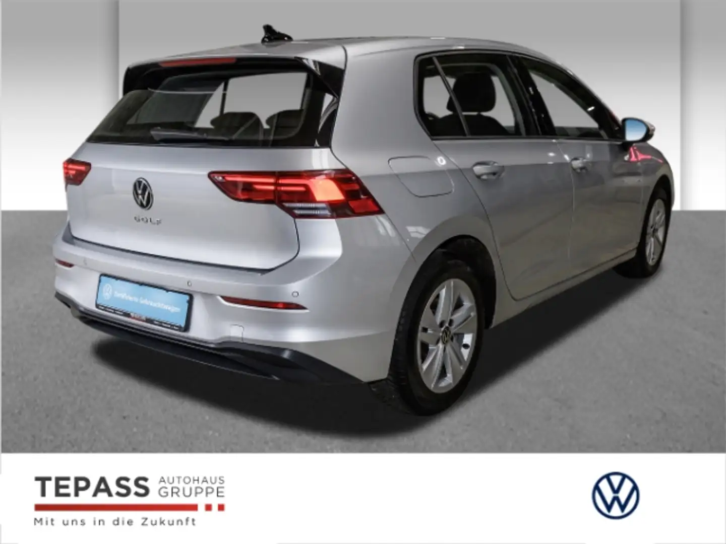 Volkswagen Golf VIII Lim. 1.5 TSI Life NAVI KLIMA PDC LED Grijs - 2