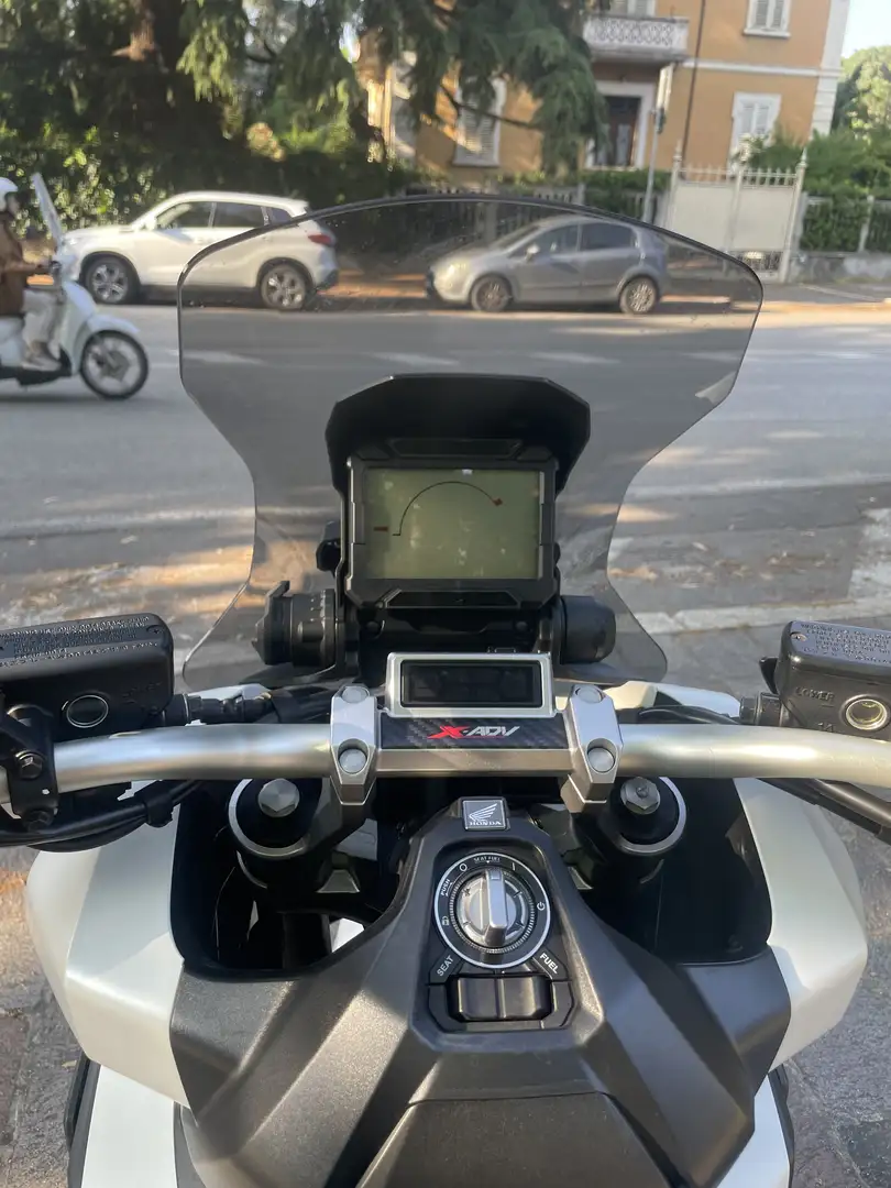 Honda X-ADV DCT ABS GRAVEL Blanco - 1