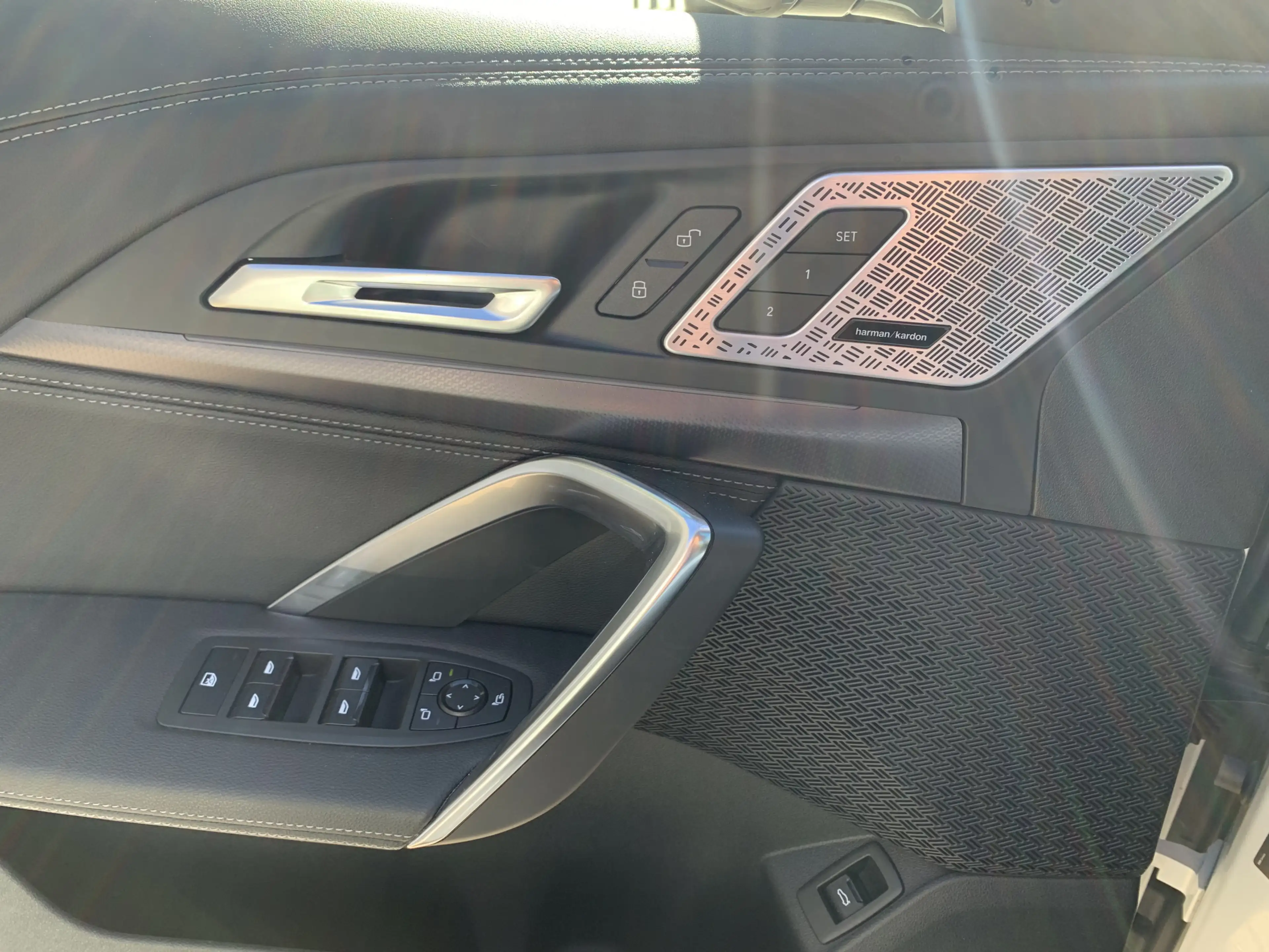BMW X1 30 xDrive M Sport — photo 10