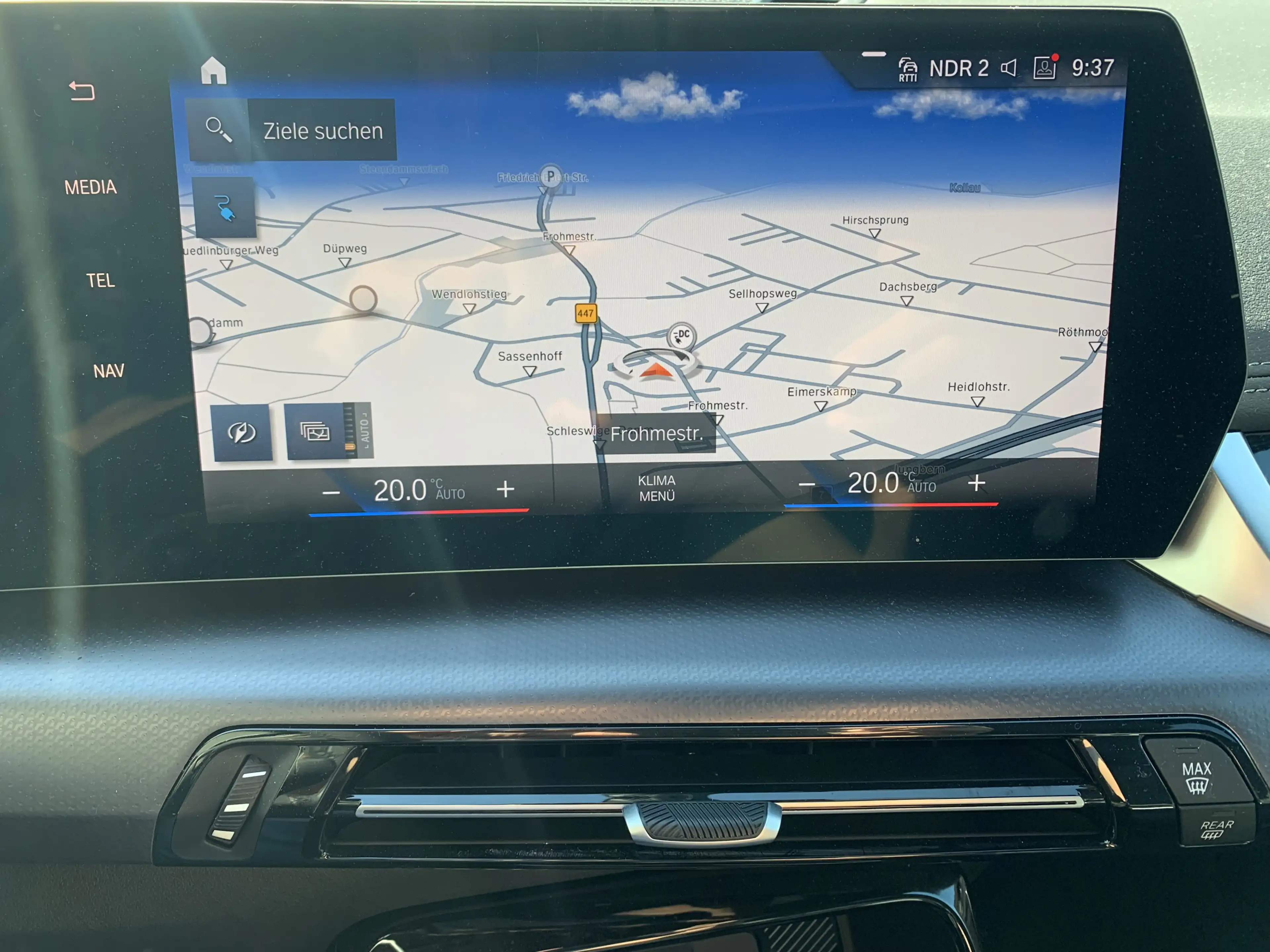 BMW X1 30 xDrive M Sport — photo 12