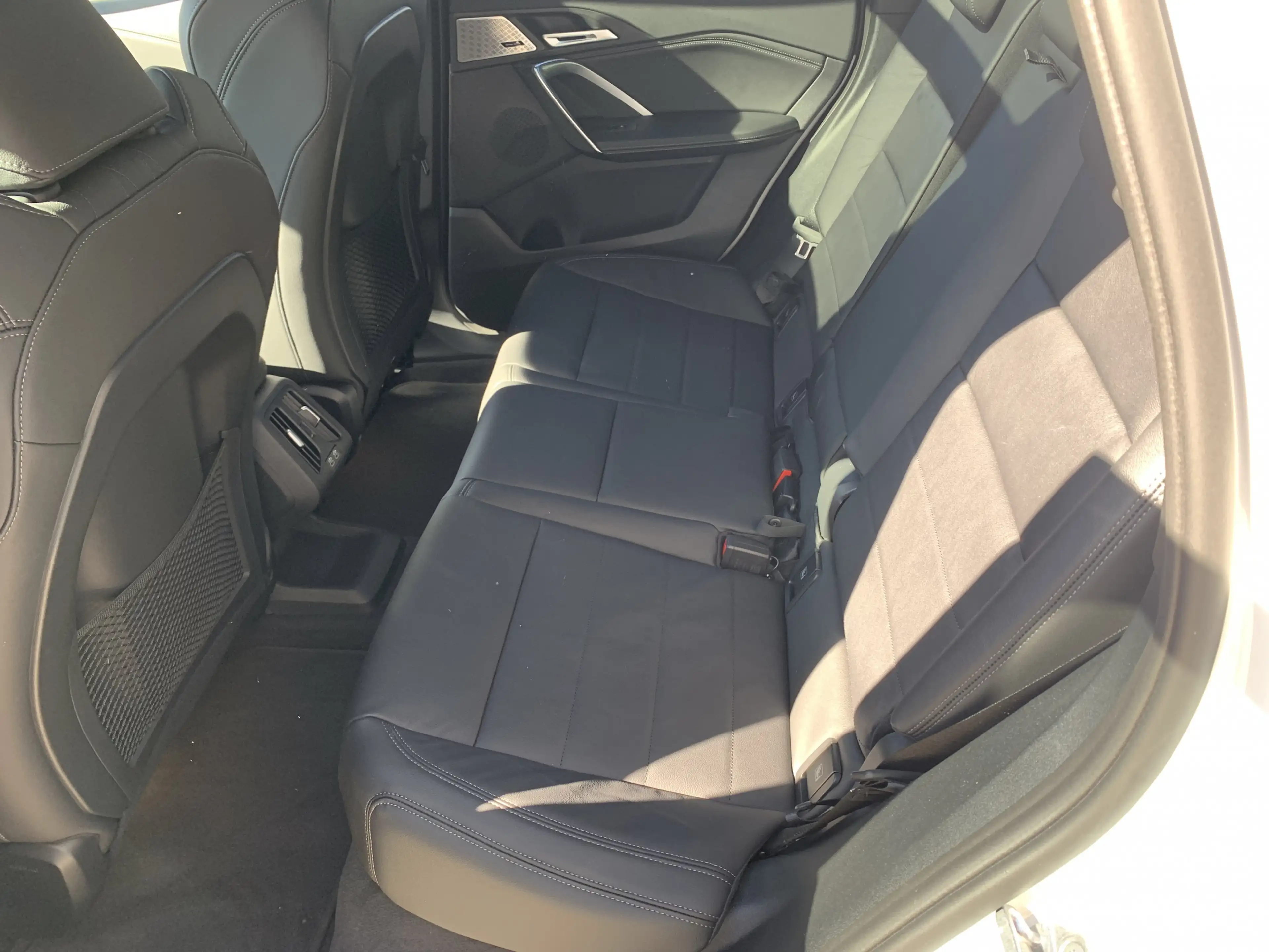 BMW X1 30 xDrive M Sport — photo 8