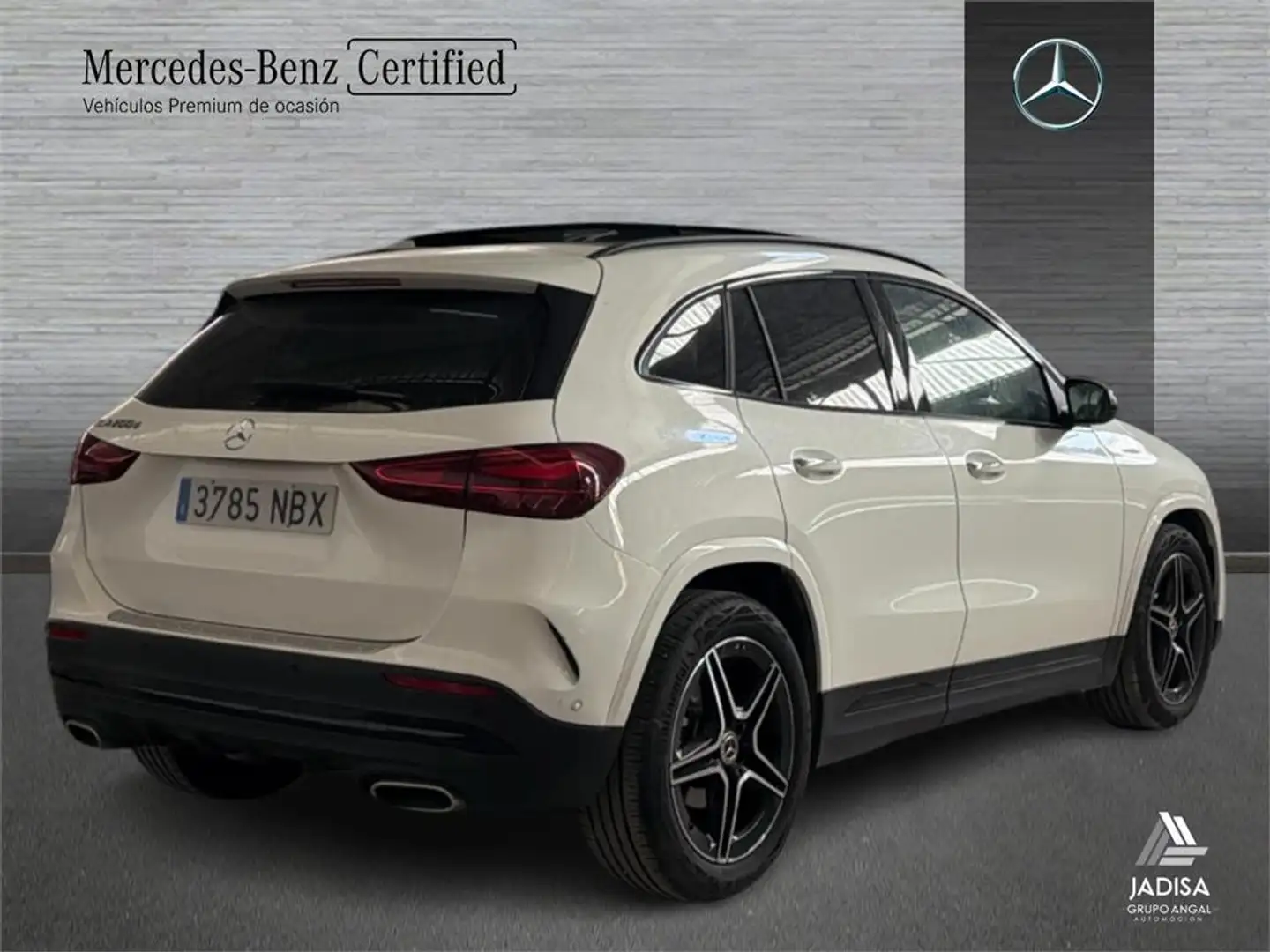 Mercedes-Benz GLA 200 D - 2