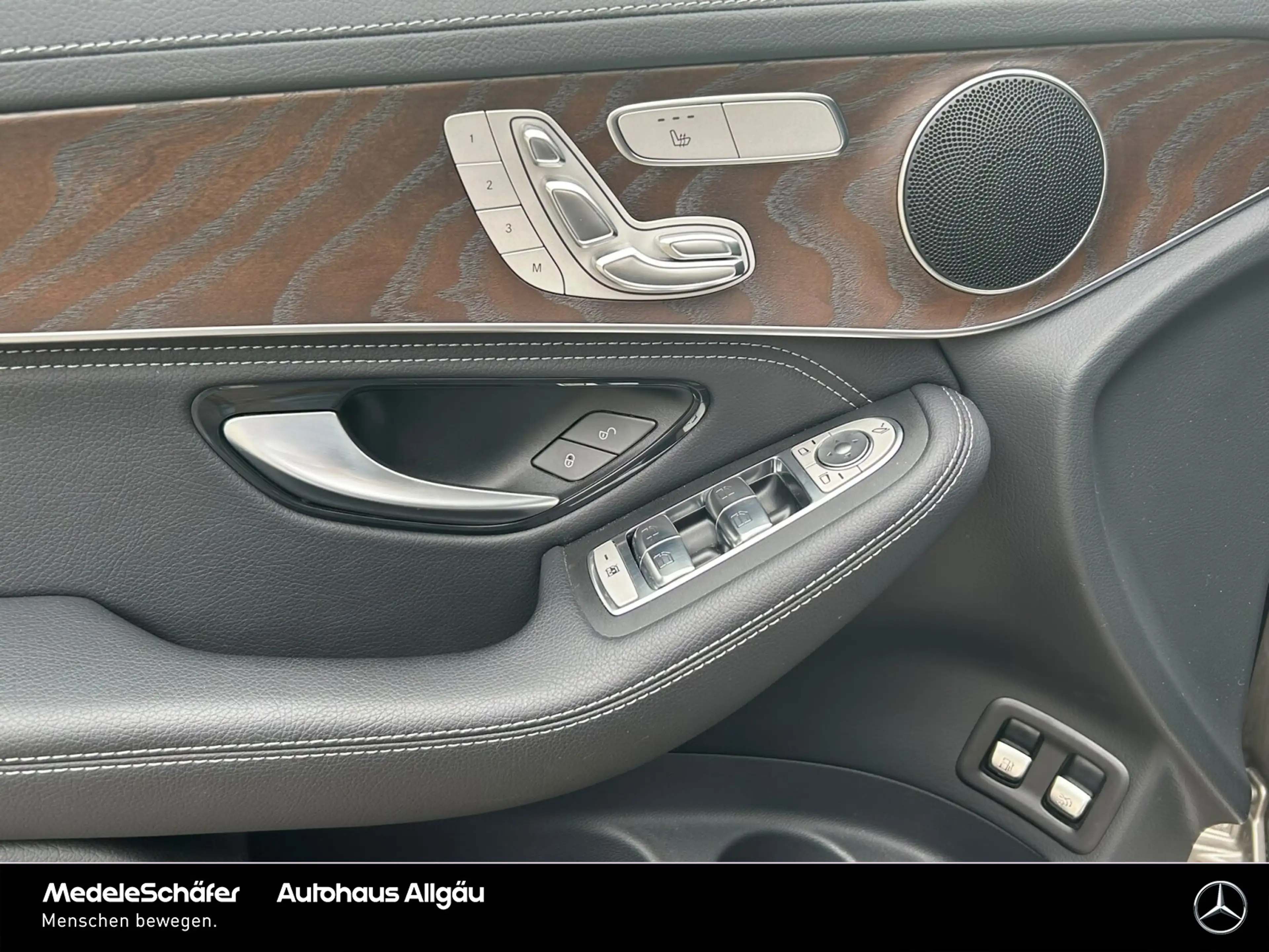 Mercedes-Benz GLC 300 GLC 300 e 4M Exclusive Int. Pano AHK Distronic Air — photo 13