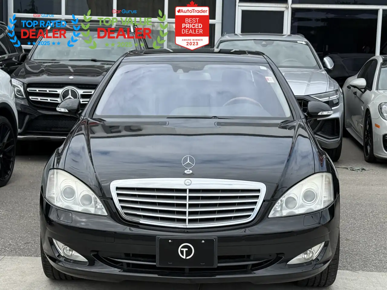 Mercedes-Benz S-Class снимка Mercedes-Benz S-Class